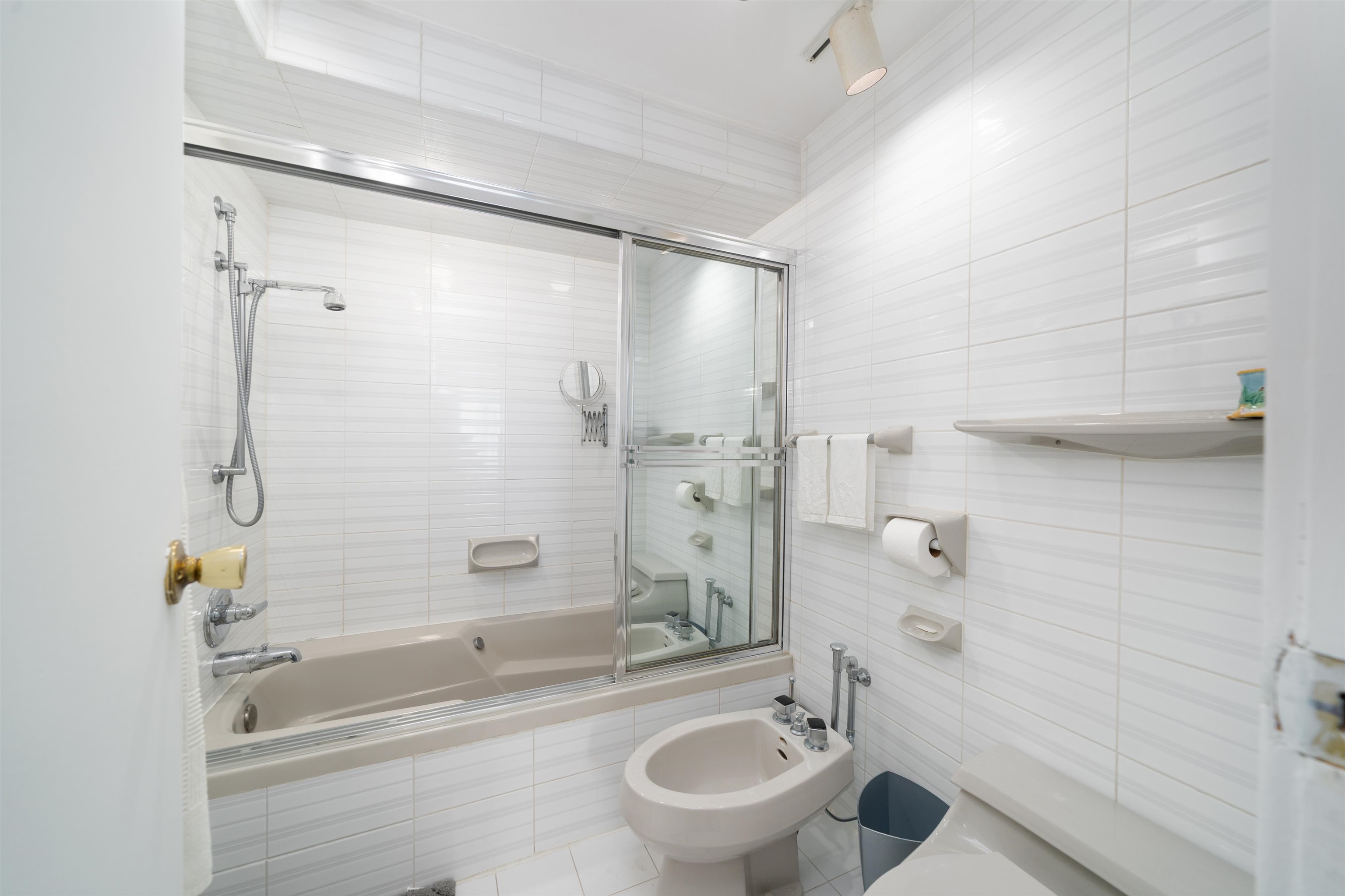 6040 Blvd East #23G, West New York, New Jersey image 24