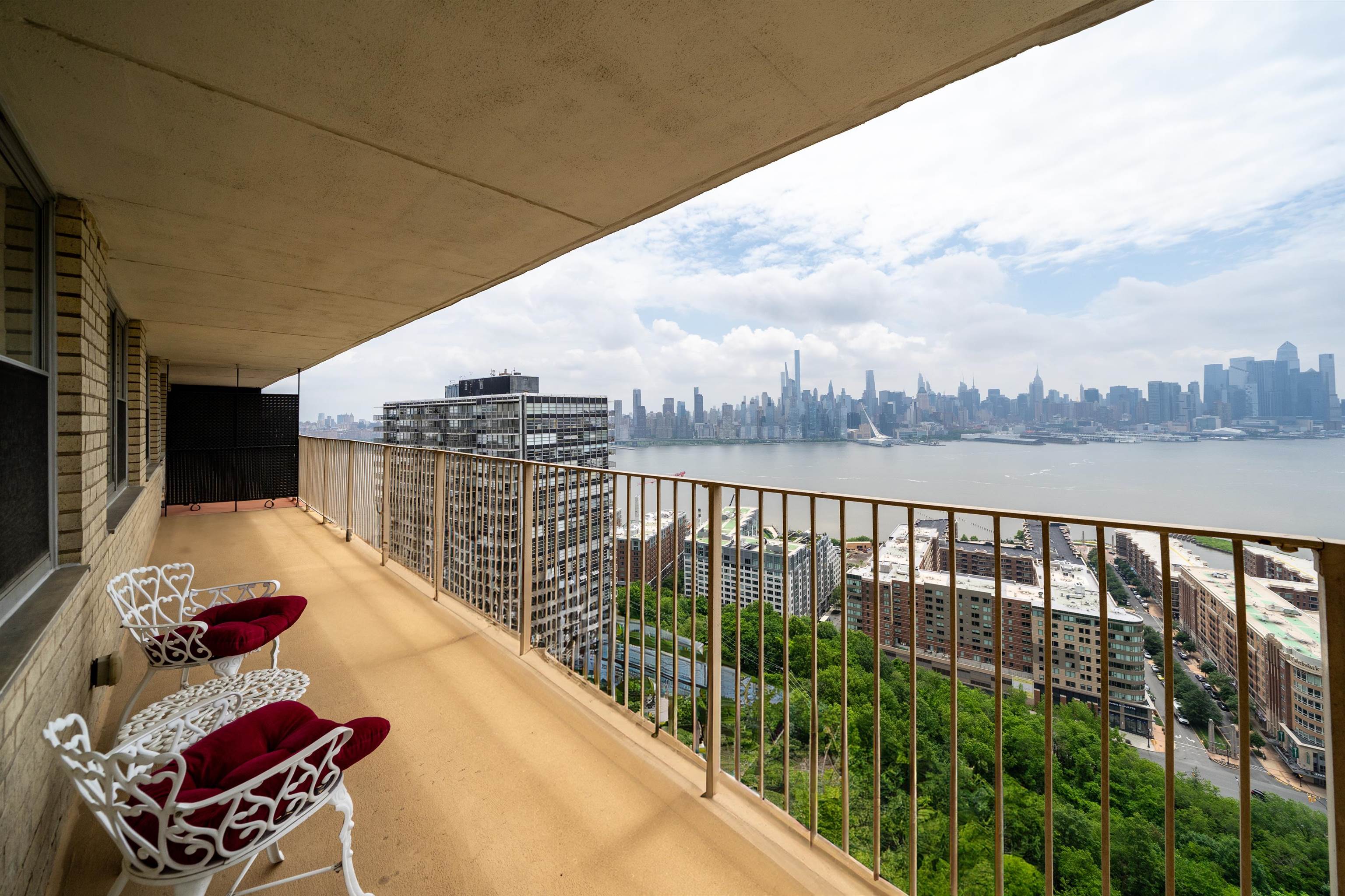 6040 Blvd East #23G, West New York, New Jersey image 20
