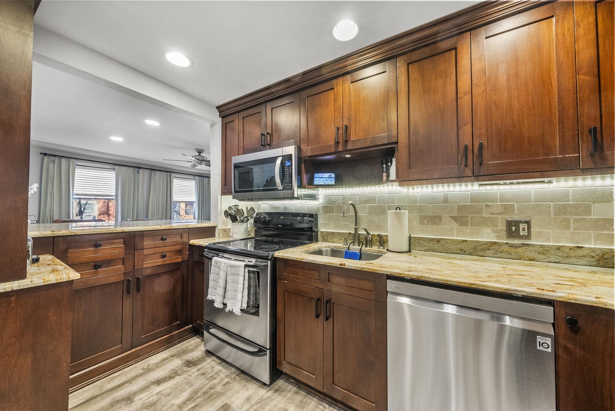 607 1st St #1, Hoboken, New Jersey image 10