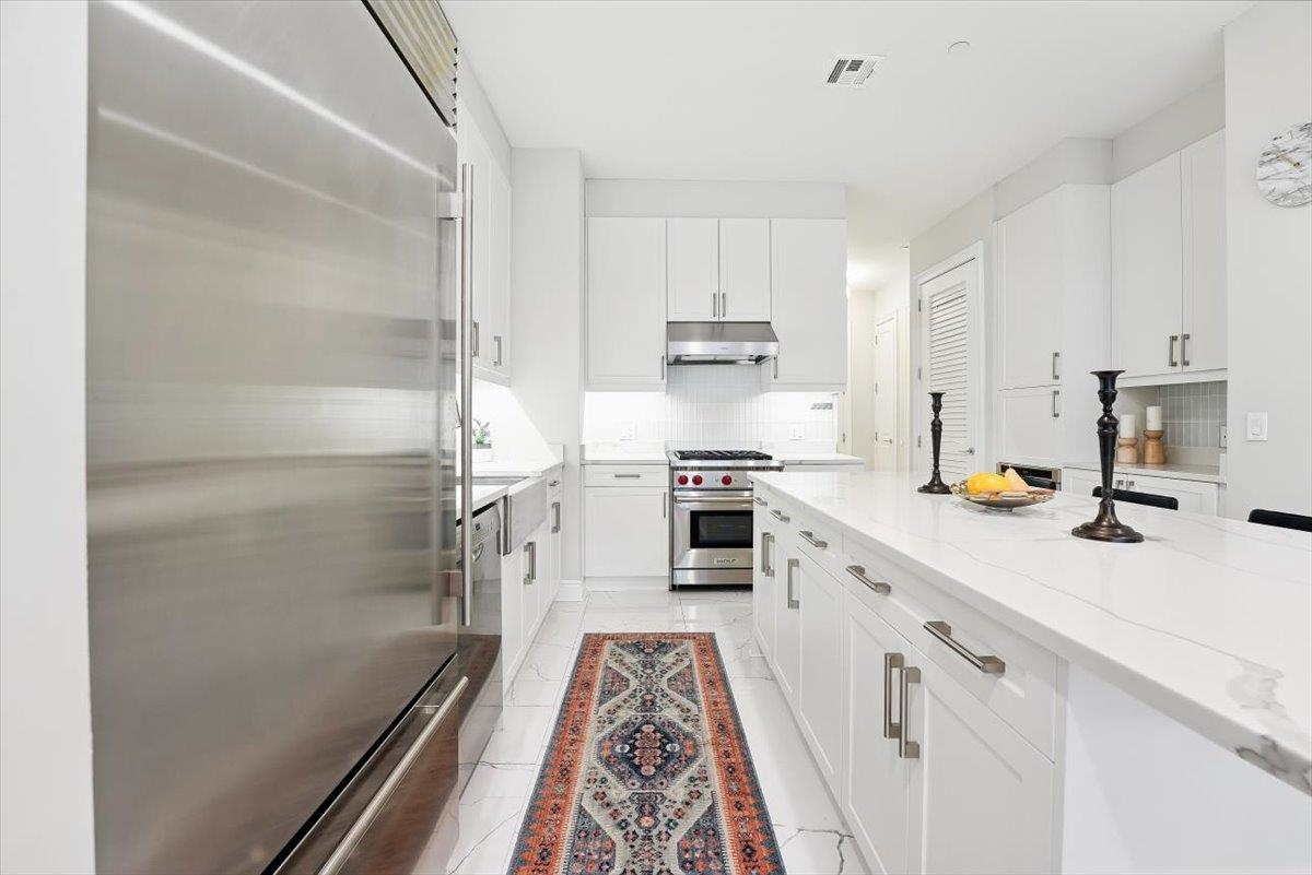 3 Somerset Lane #307, Edgewater, New Jersey image 8