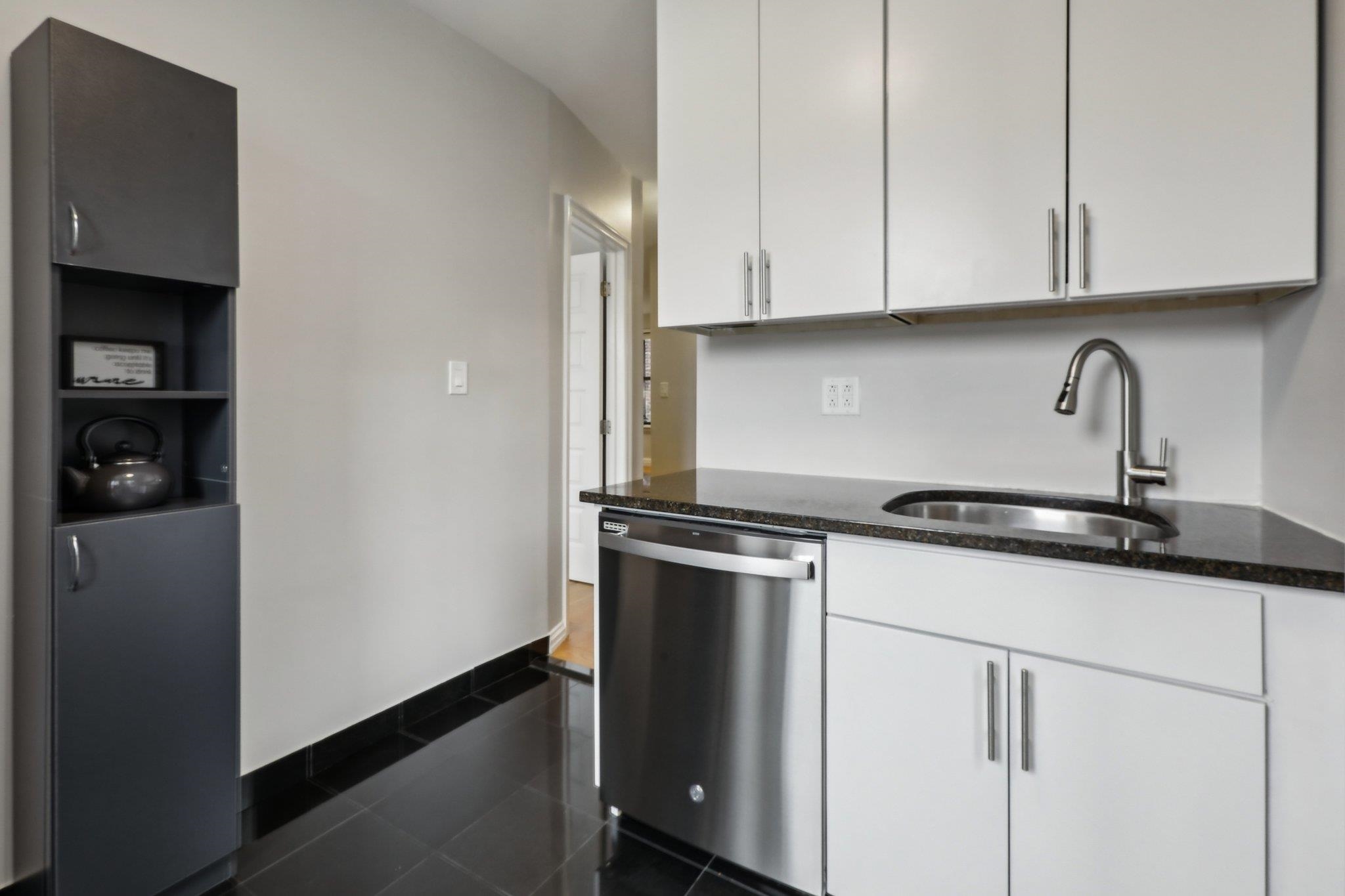3315 Pleasant Ave #314, Union City, New Jersey image 13