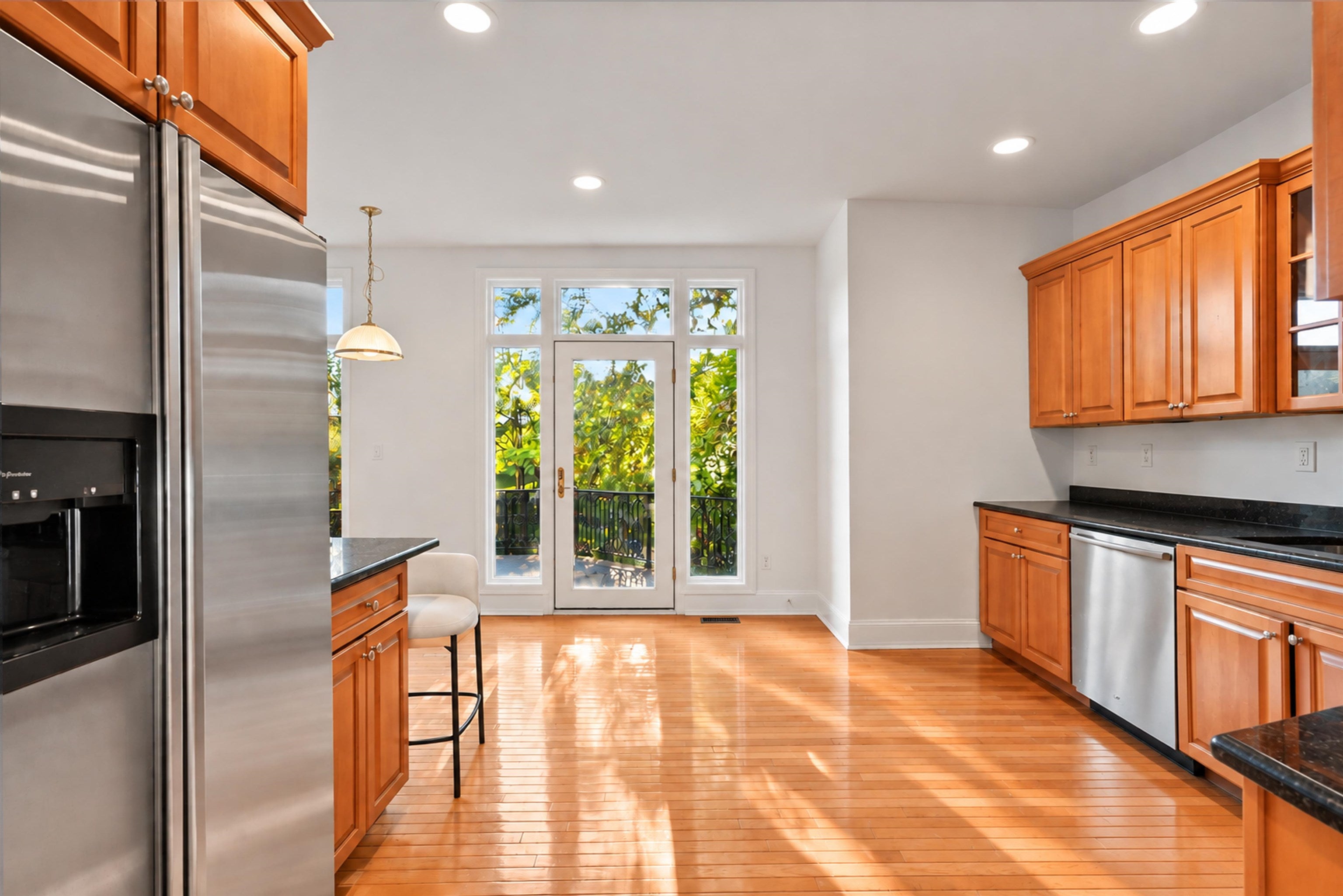 105 HUDSON COVE