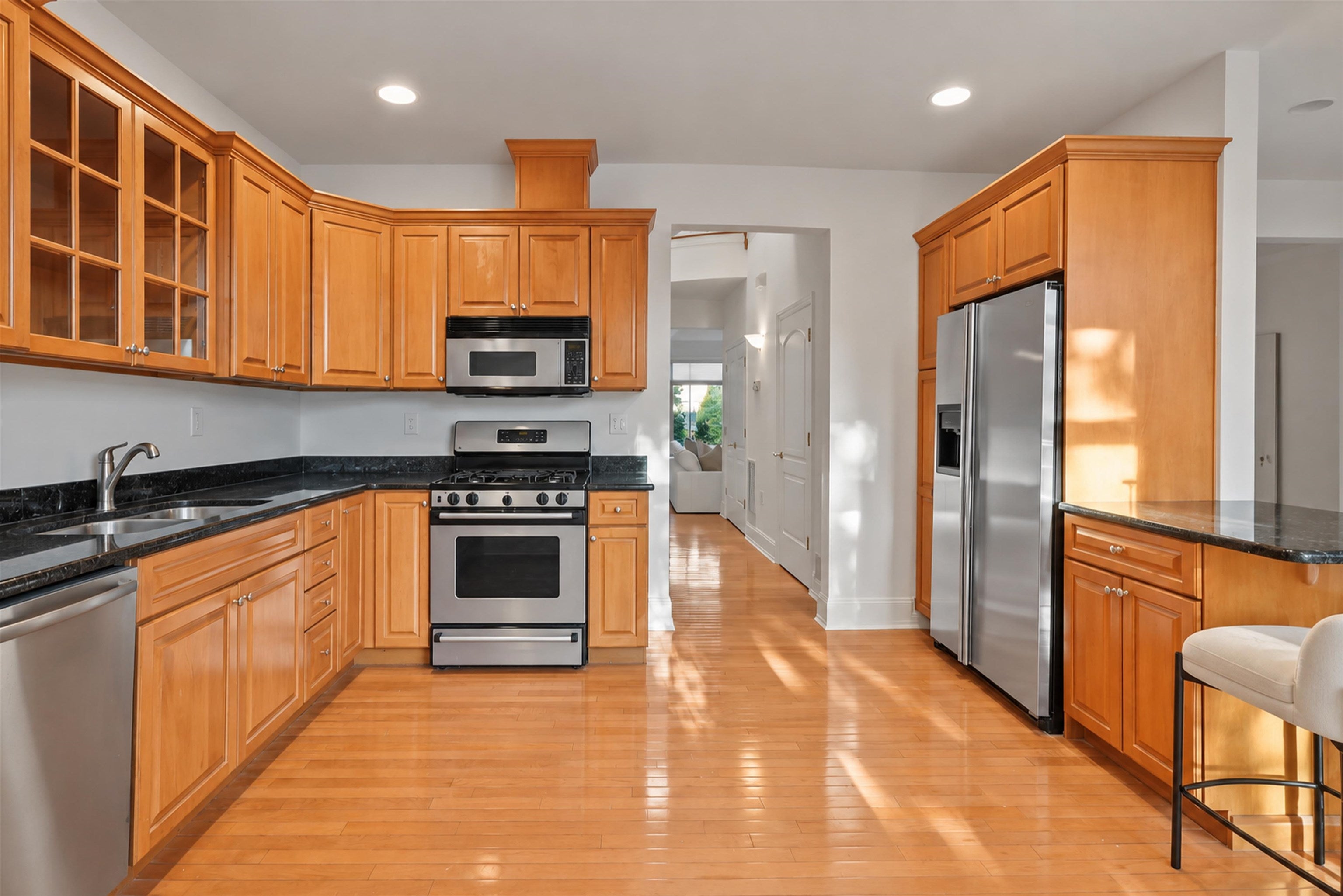 105 HUDSON COVE