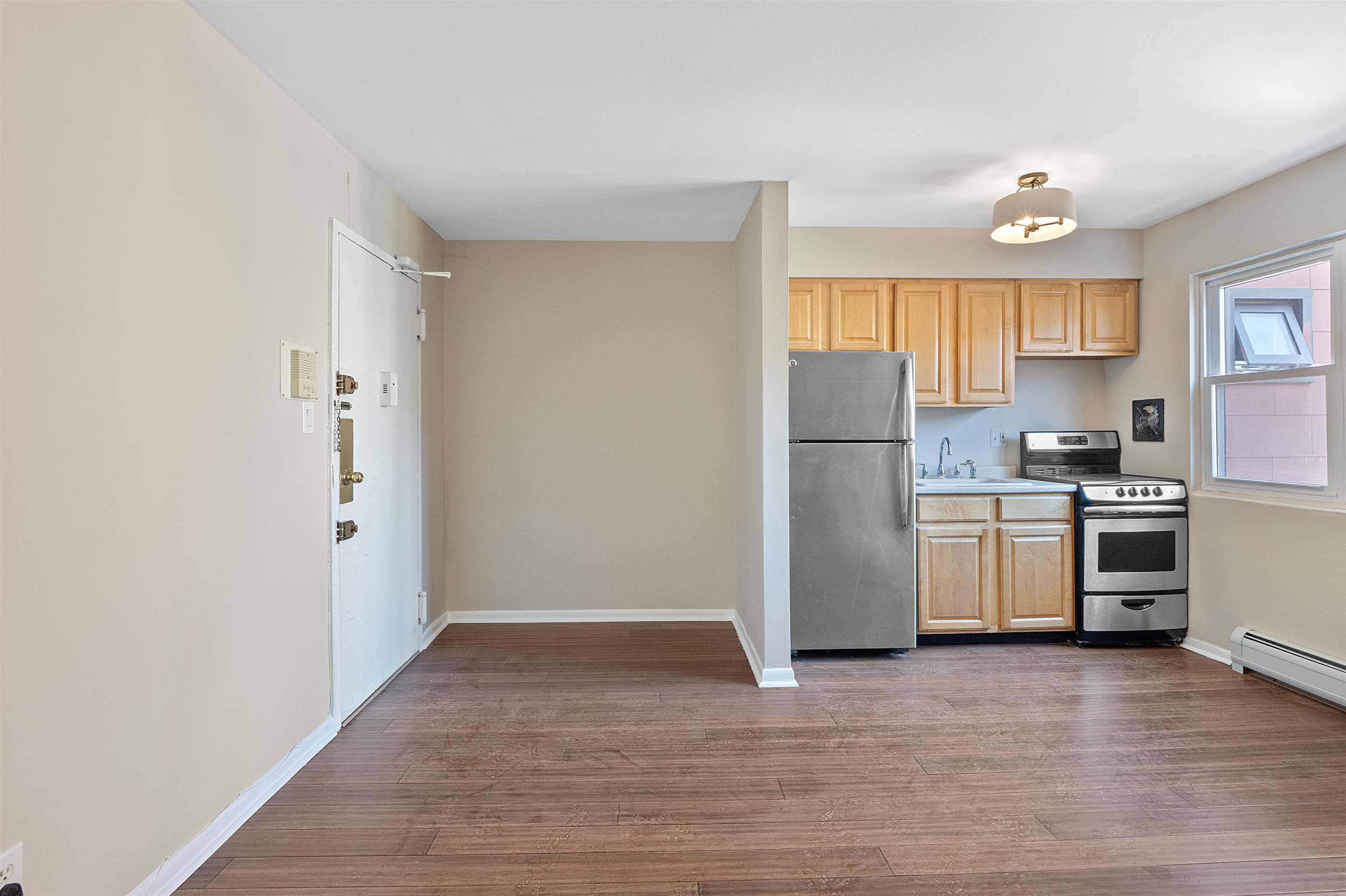 56 68th St #5, Guttenberg, New Jersey image 4