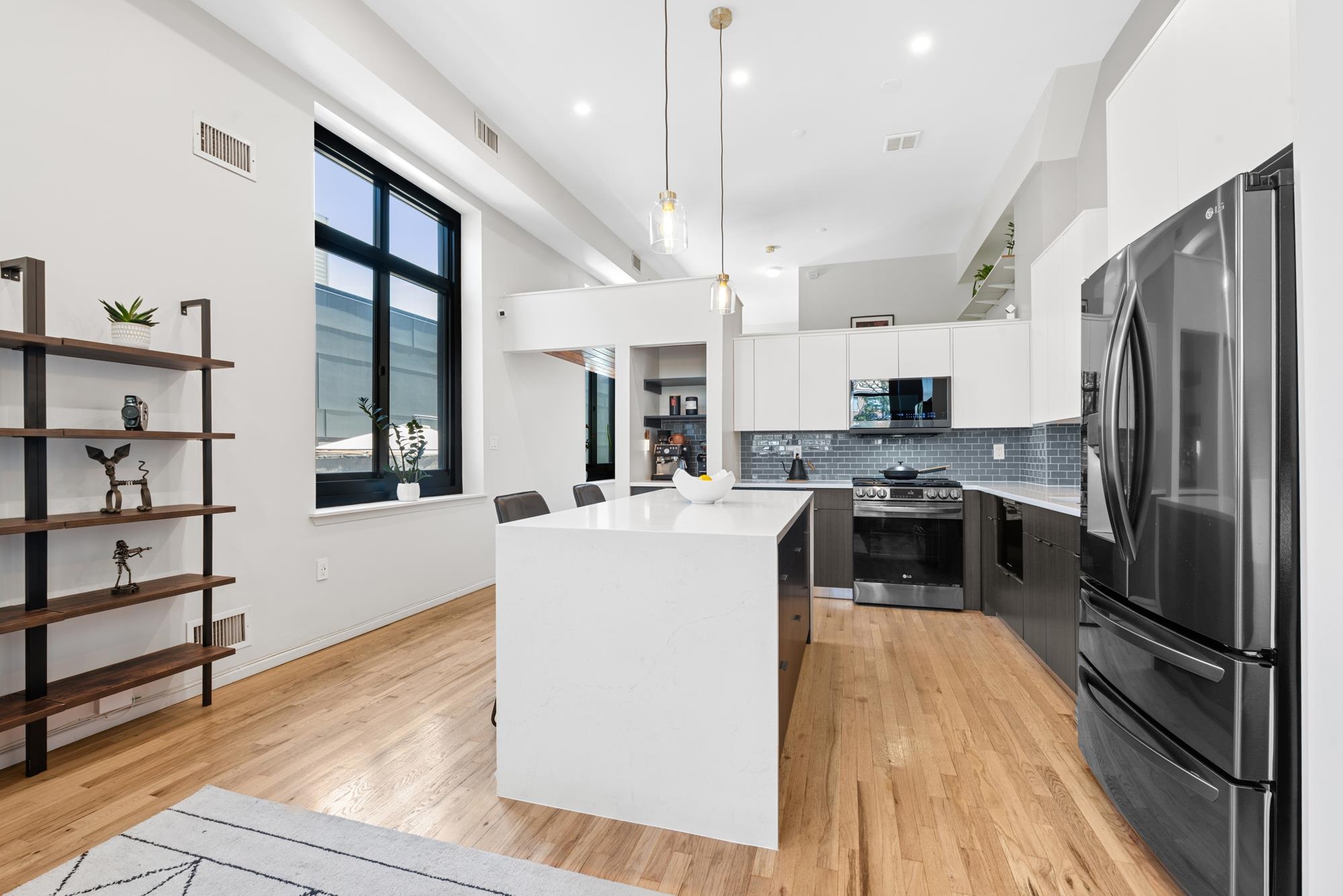 518-530 GREGORY AVE C315