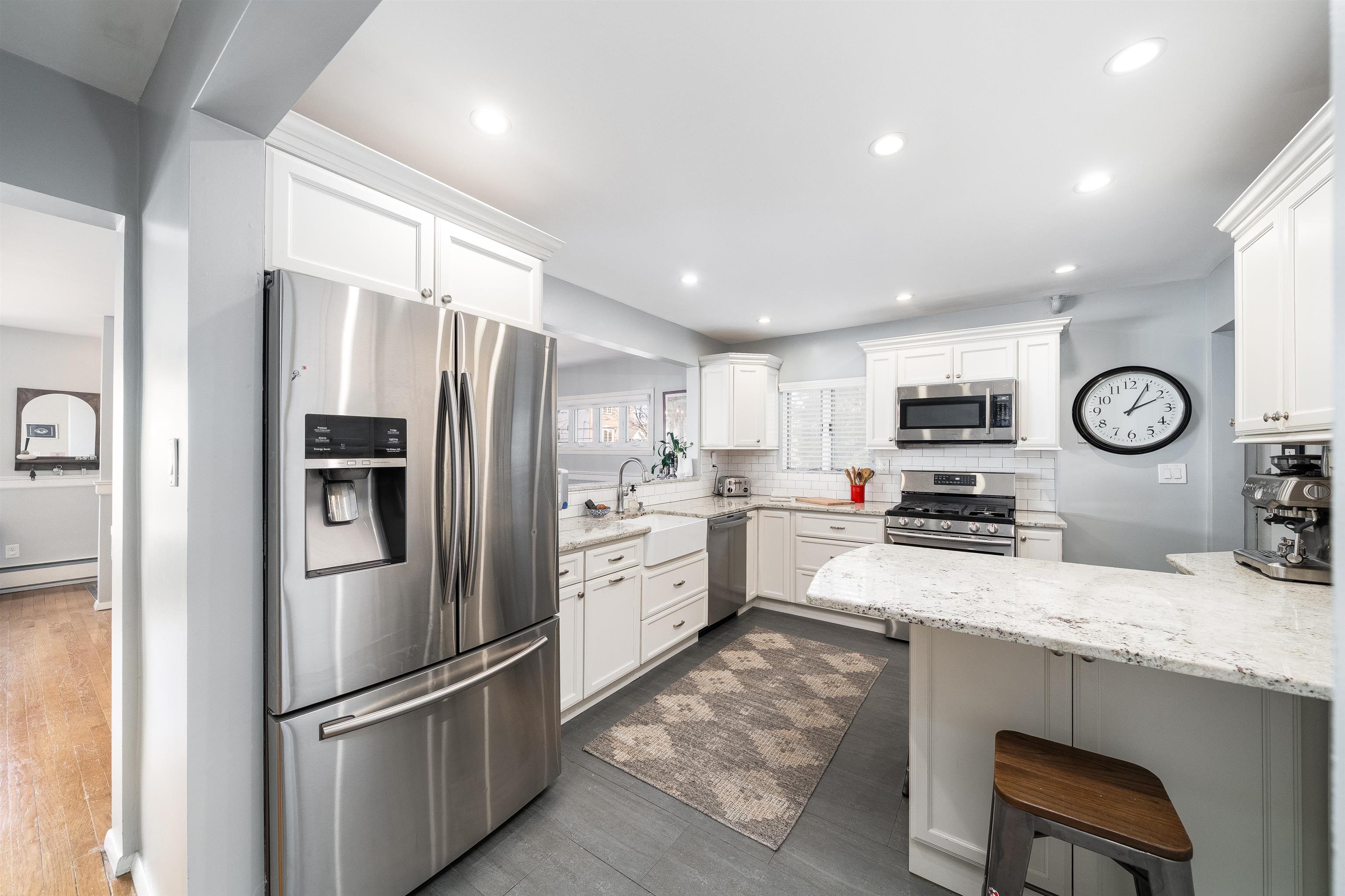 78 West 36th St, Bayonne, New Jersey image 9