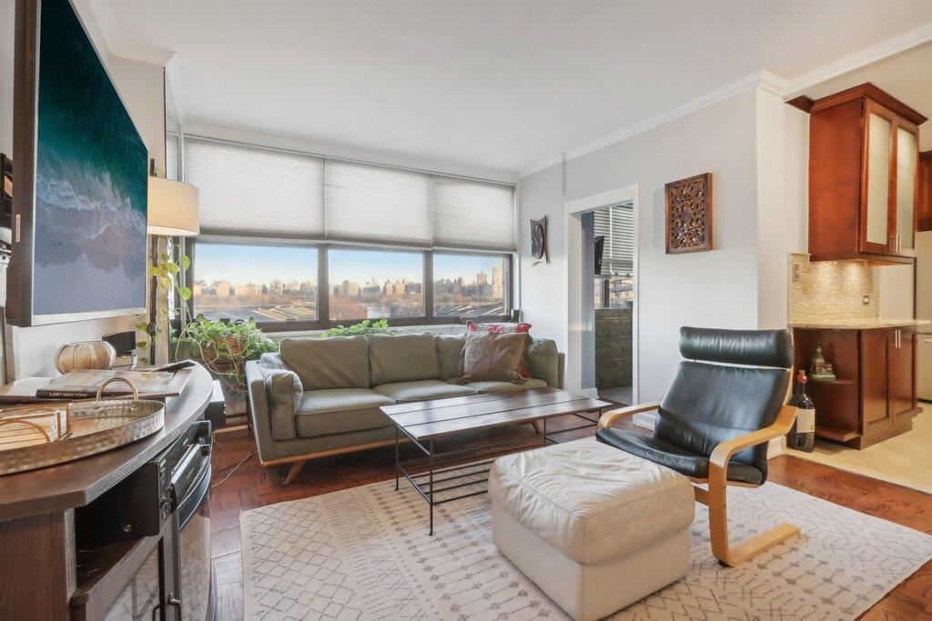7002 Blvd East #4D, Guttenberg, New Jersey image 4