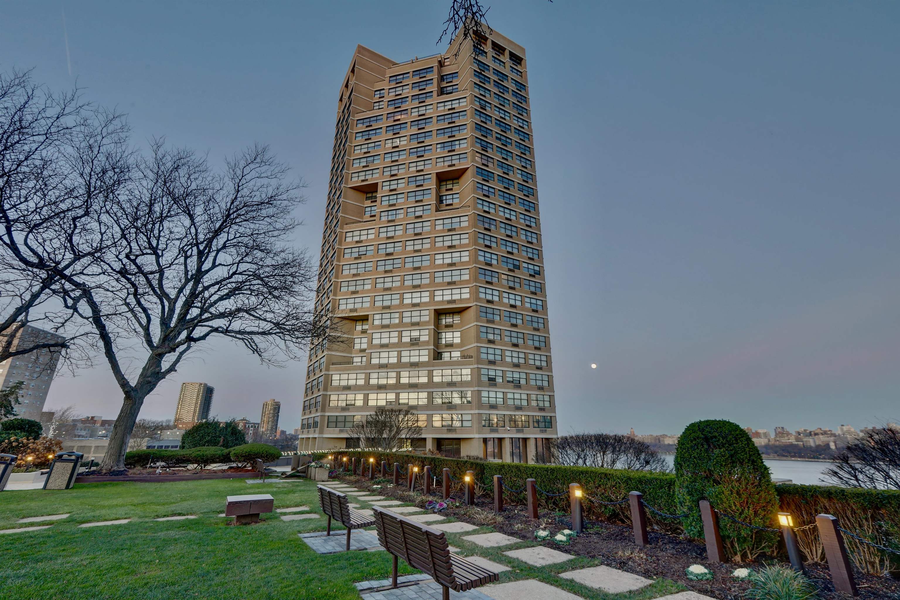 7002 Blvd East #4D, Guttenberg, New Jersey image 36