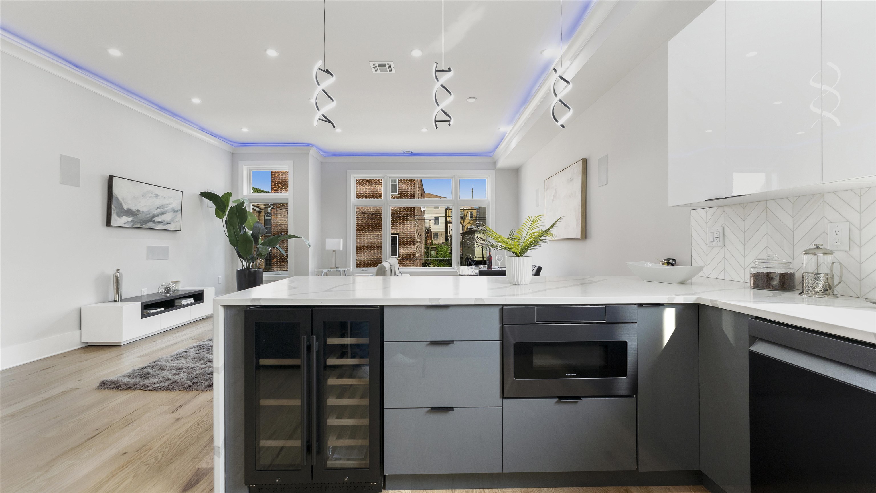 93 TERRACE AVE 2