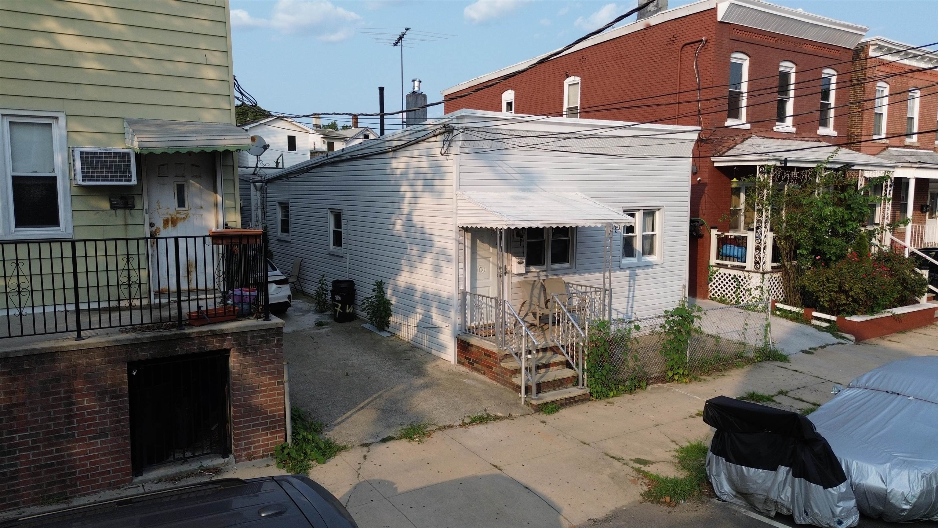 27 West 16th St, Bayonne, New Jersey image 2