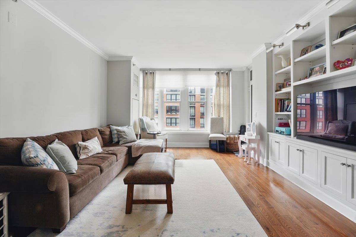 1125 Maxwell Lane #908, Hoboken, New Jersey image 4