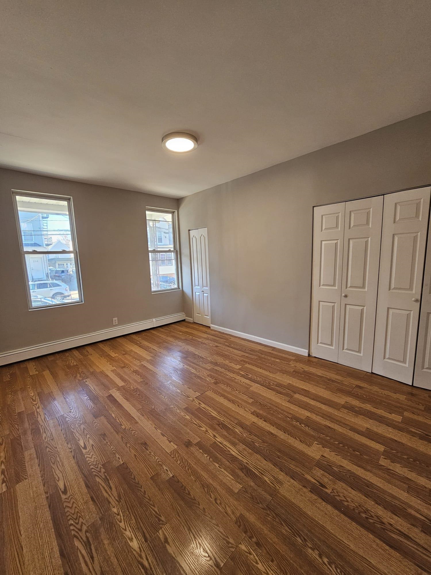 231 CLARK PL