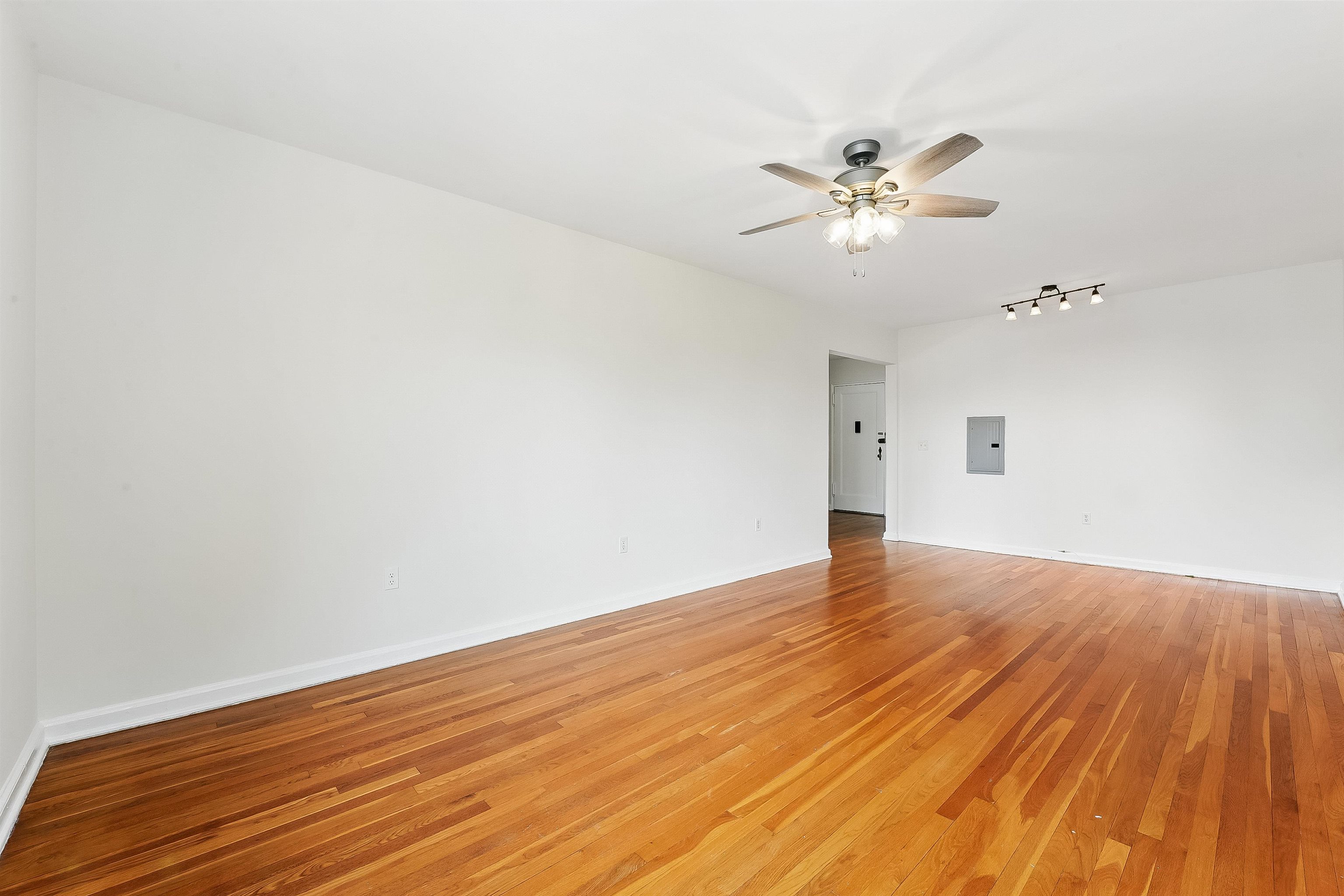 2520 Kennedy Blvd #4J, Jersey City, New Jersey image 3