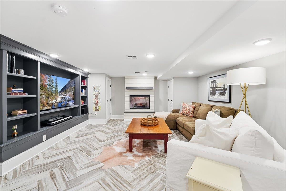 324 Hudson St #1, Hoboken, New Jersey image 32