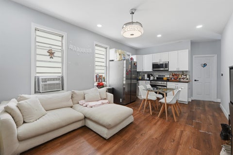 Multifamily For Rent - 17 Troy St #2<br/> Jersey City, NJ 07307