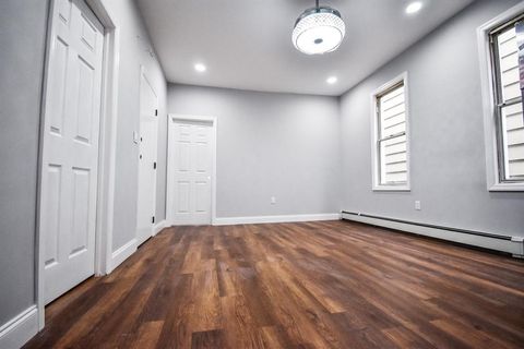 Multifamily For Rent - 17 Troy St #2<br/> Jersey City, NJ 07307