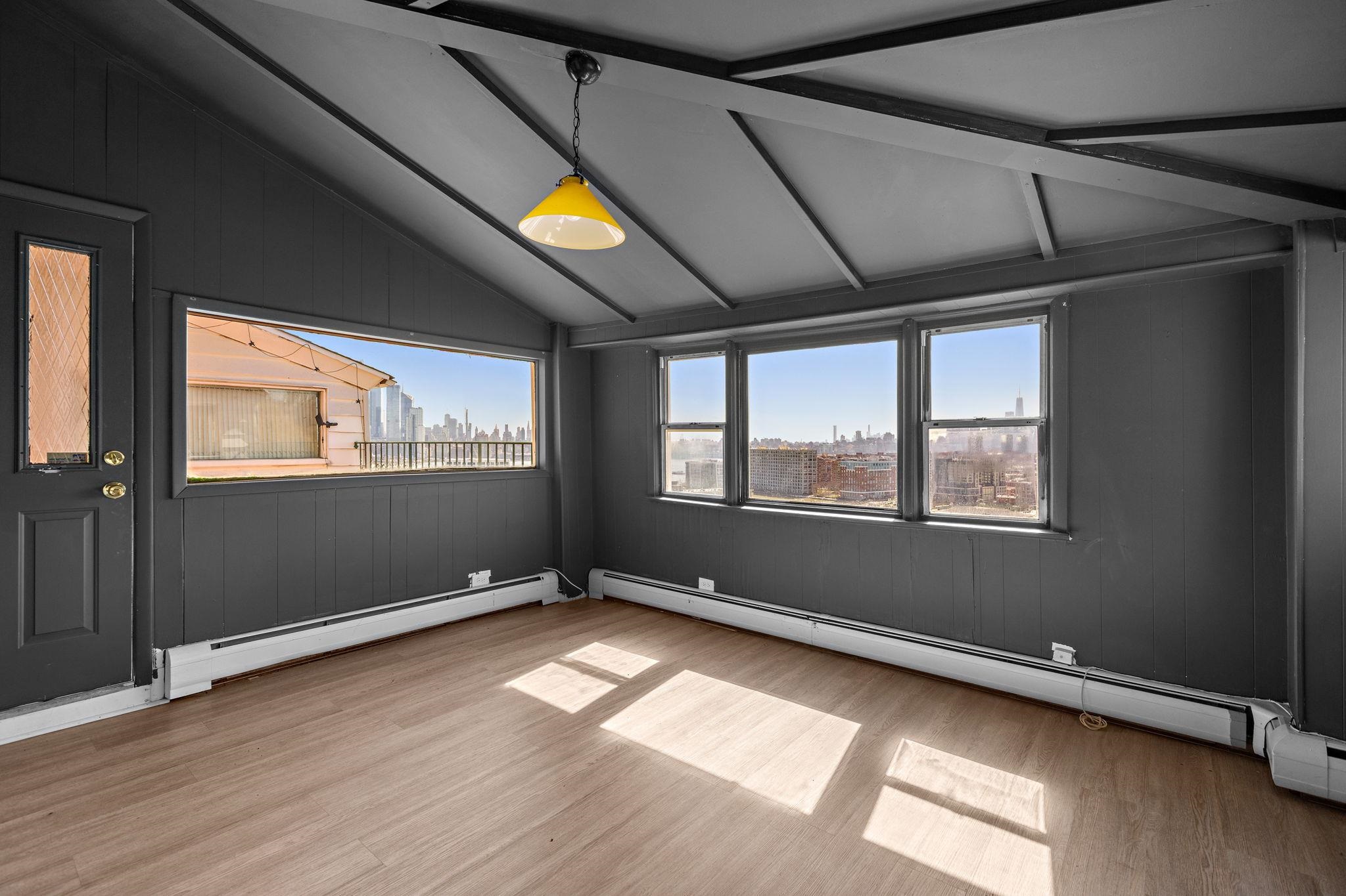 320 Mountain Rd, Union City, New Jersey image 14