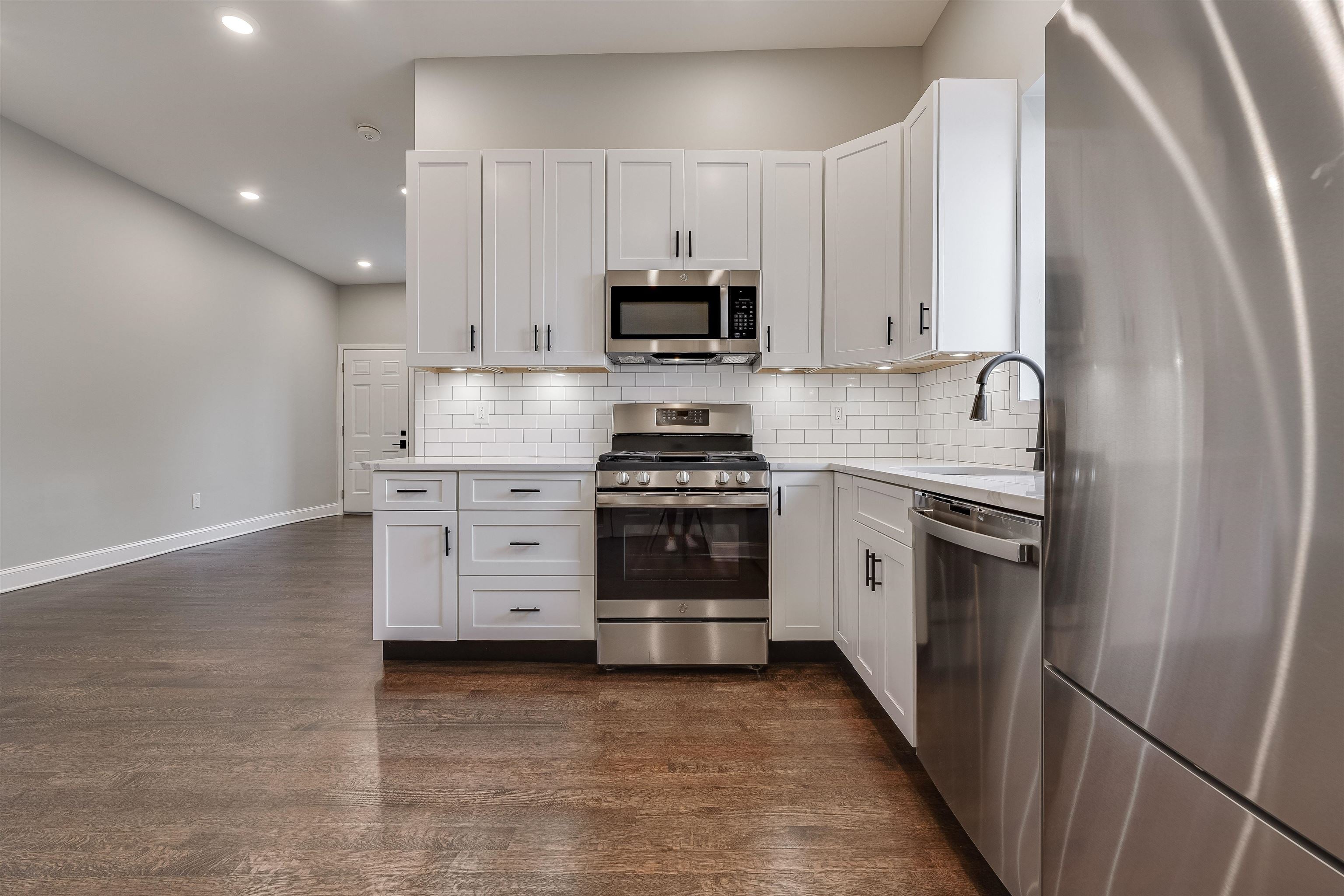 Search Homes 2 130 WEST SIDE AVE