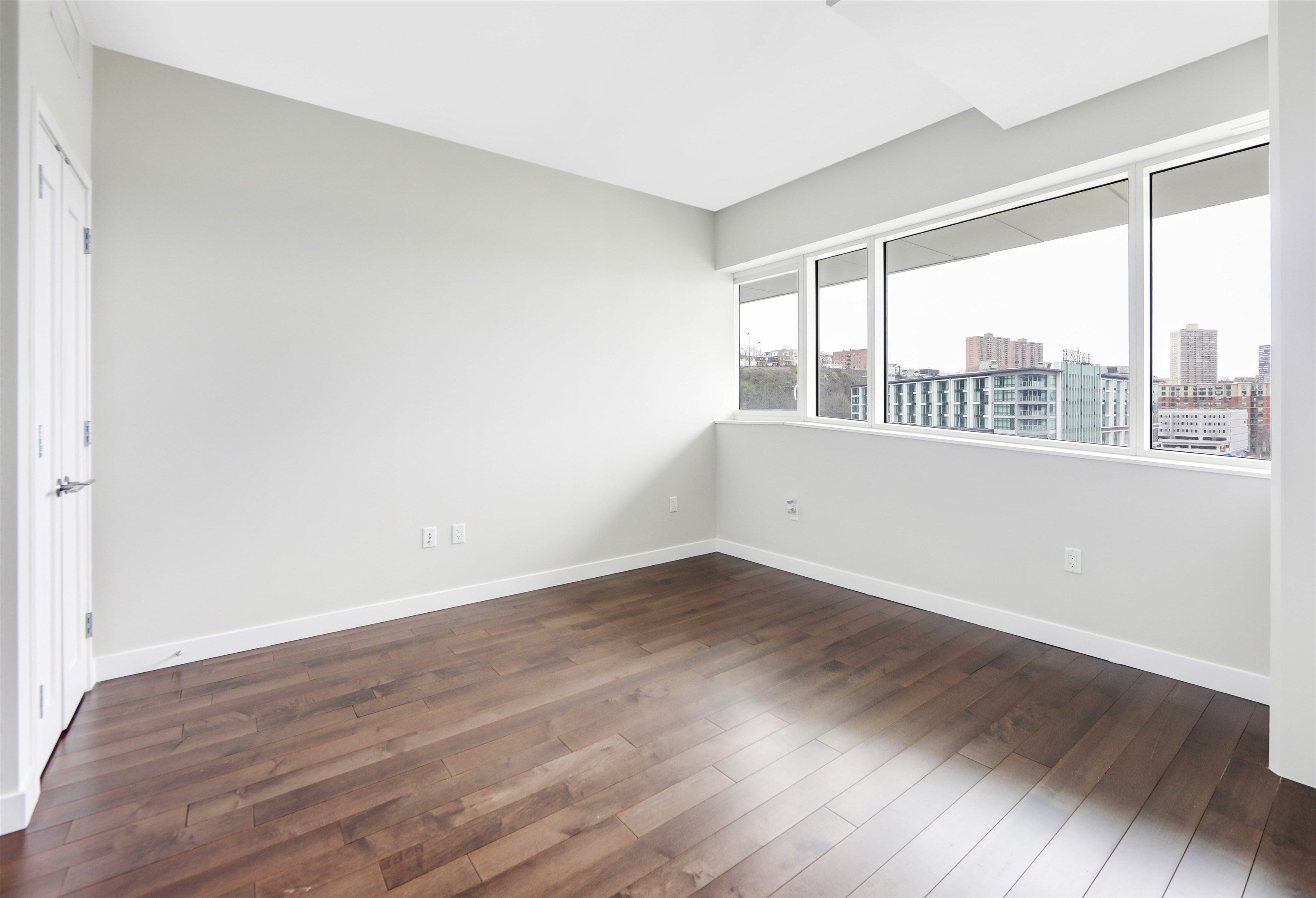 800 AVENUE AT PORT IMPERIAL 803