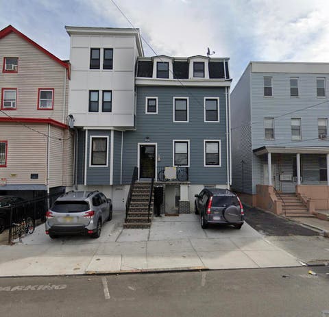 Homes For Rent - 158 Summit Ave #1R<br/> Jersey City, NJ 07304