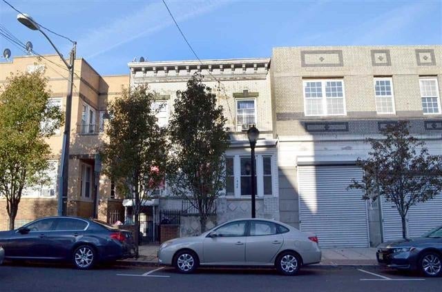 Photo 1 of 40 — 1909 NEW YORK AVE, Union City, NJ 07087