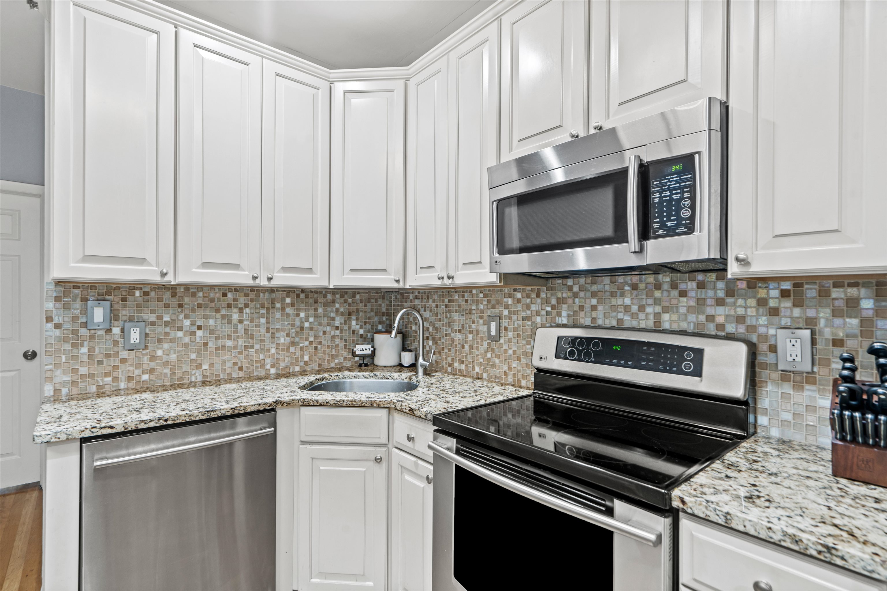 403 Monroe St #3L, Hoboken, New Jersey image 8