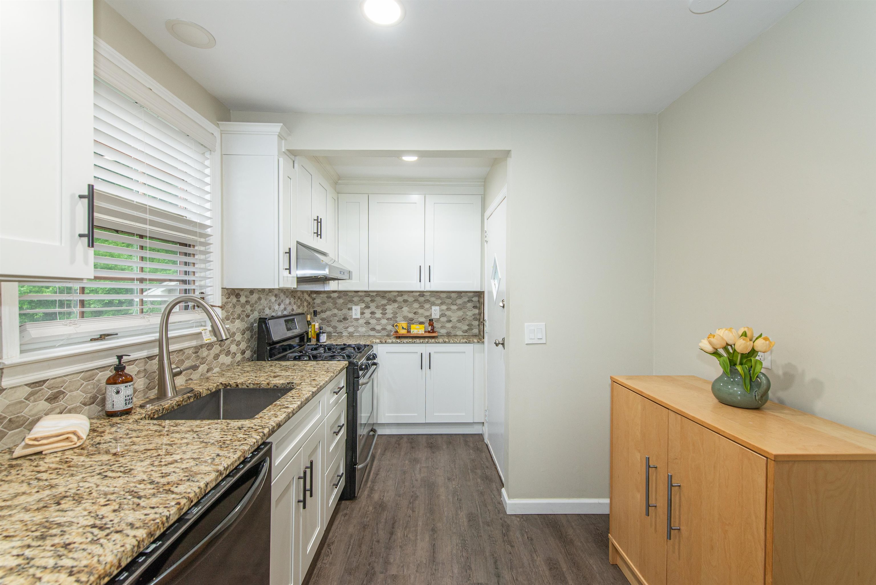800 Broad St, Bloomfield, New Jersey image 12
