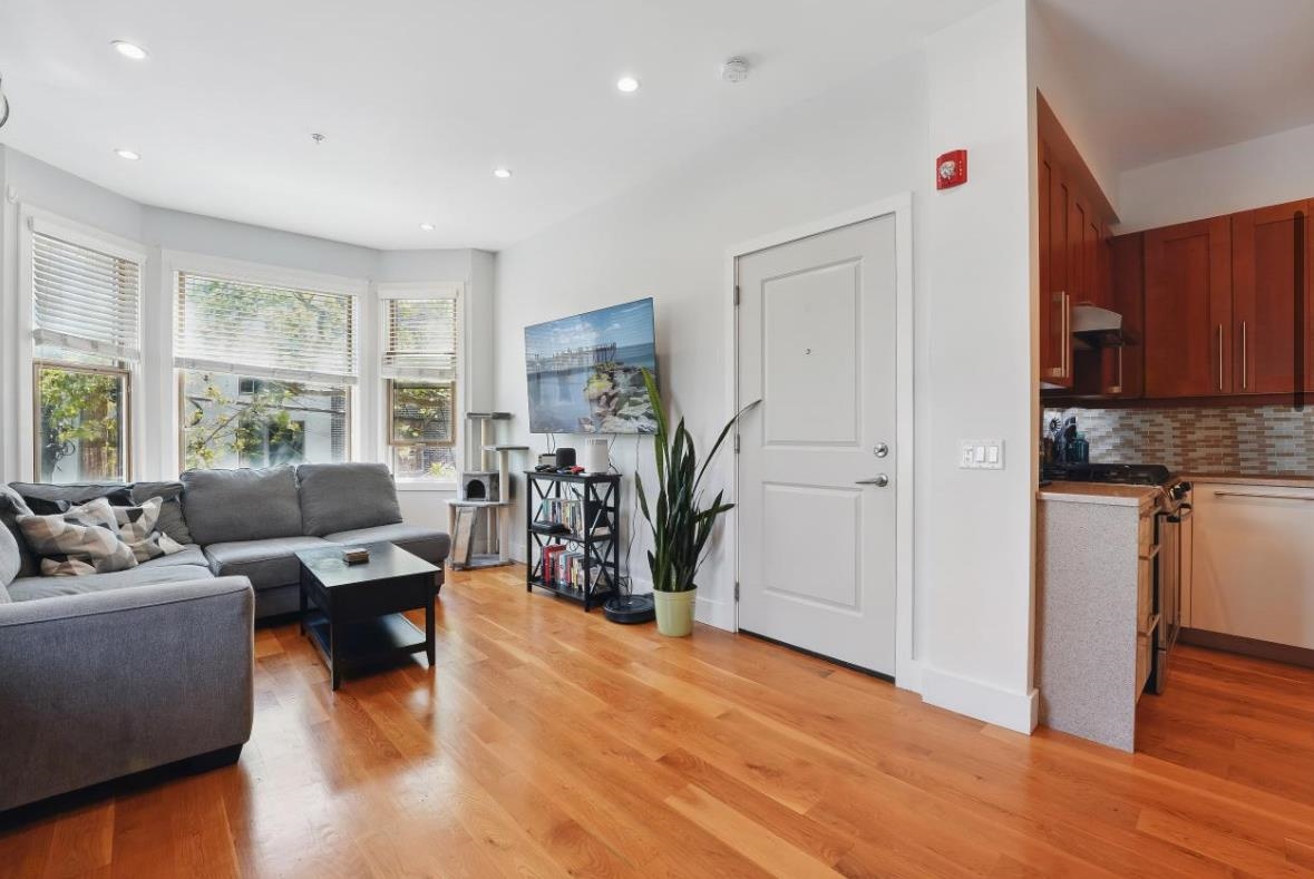390 1st St #2, Jersey City, New Jersey image 7