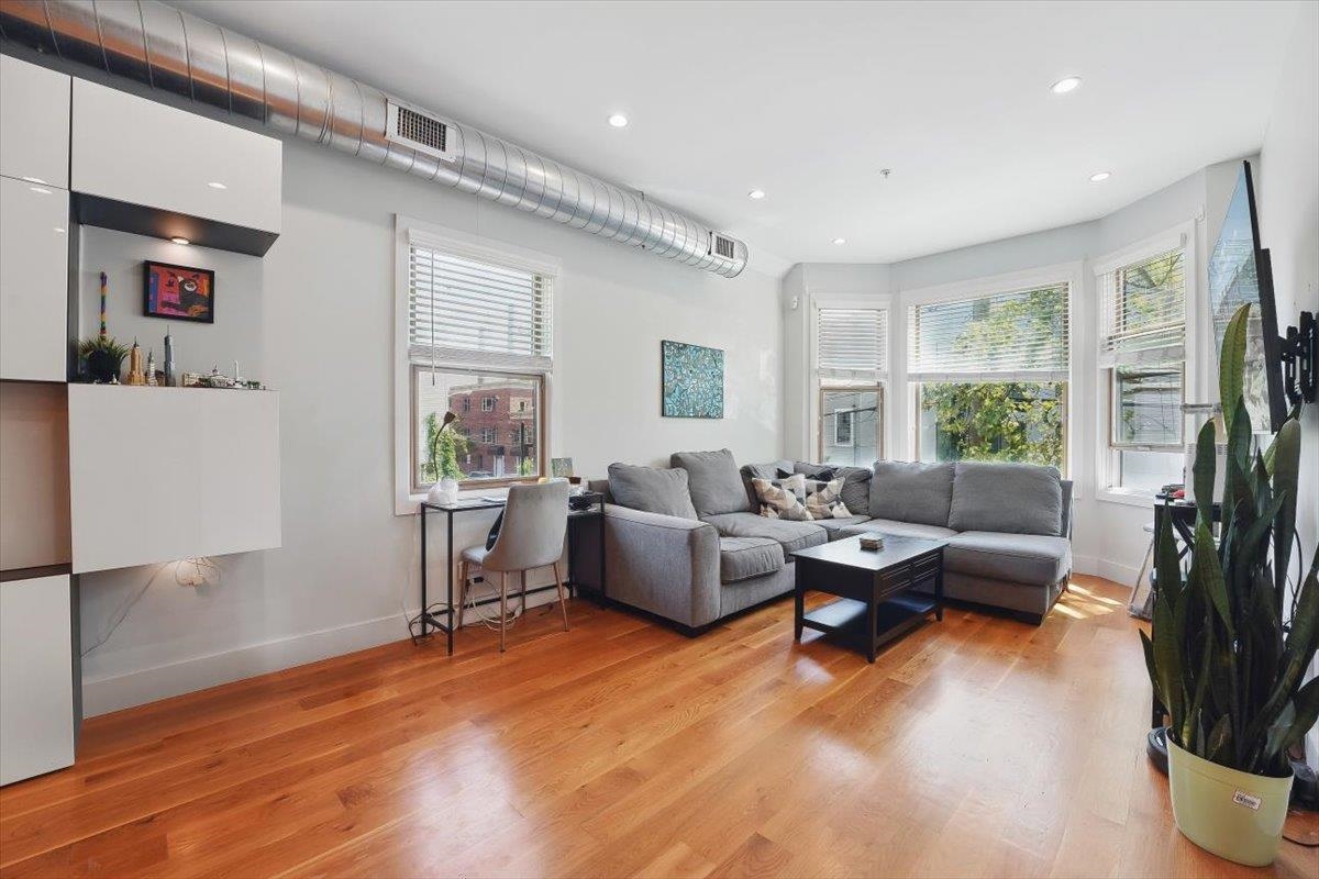 390 1st St #2, Jersey City, New Jersey image 9