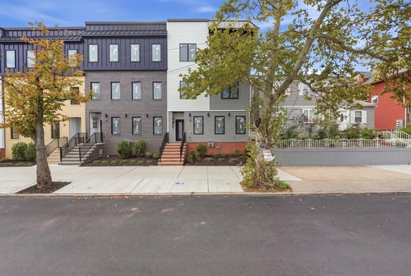 506 DAVIS AVE, HARRISON, NJ 07029 - Image 979bd56cd89e45f6e1a1af6c8fa49033/3216089601