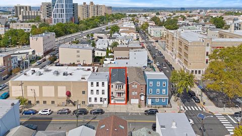 83 OAKLAND AVE Jersey City NJ 07306