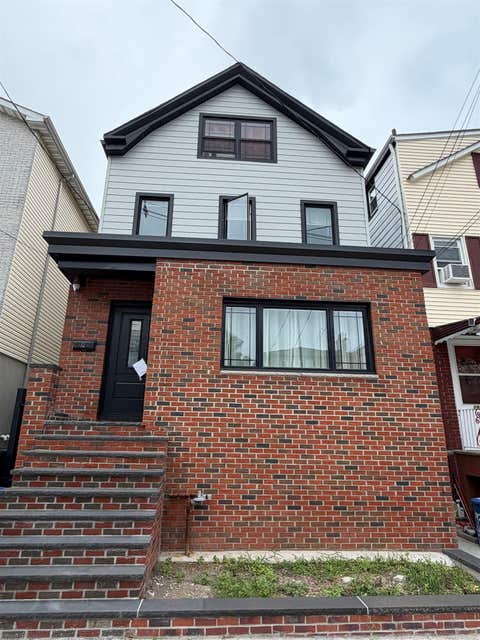 Multifamily For Rent - 195 Hutton St #1<br/> Hudson County, Jersey City, NJ 07307