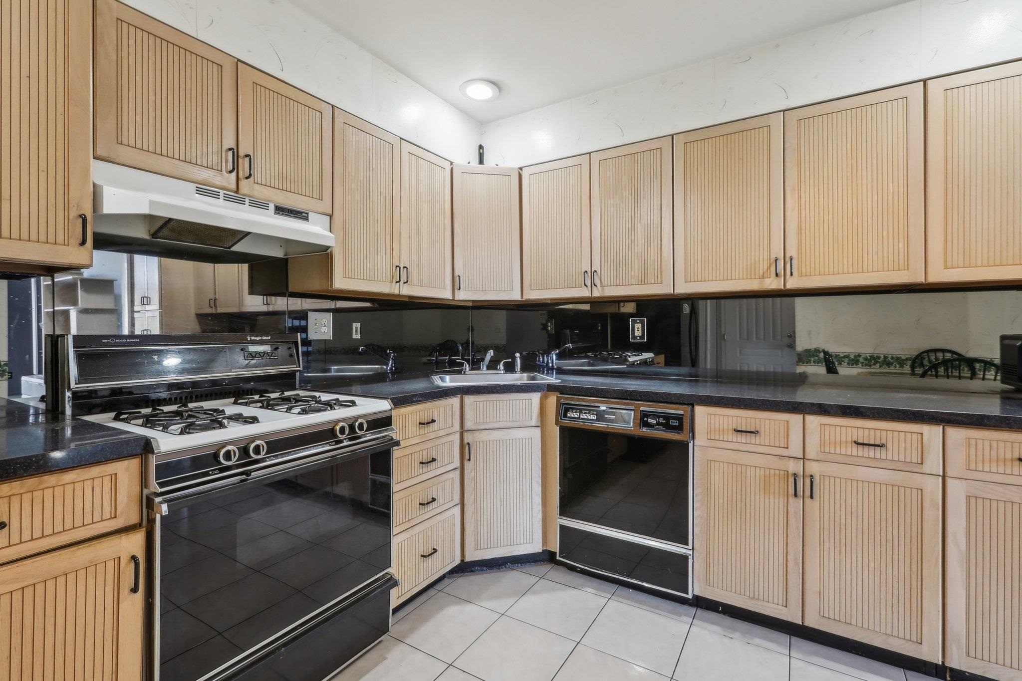 40 West 13th St #7, Bayonne, New Jersey image 3