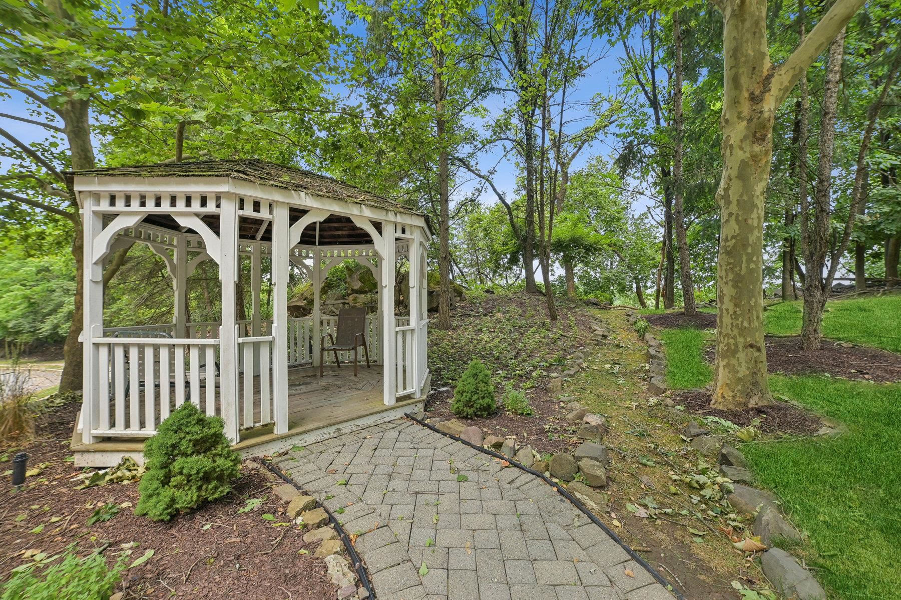 146 Summit Ridge, Pompton Lakes, New Jersey image 24