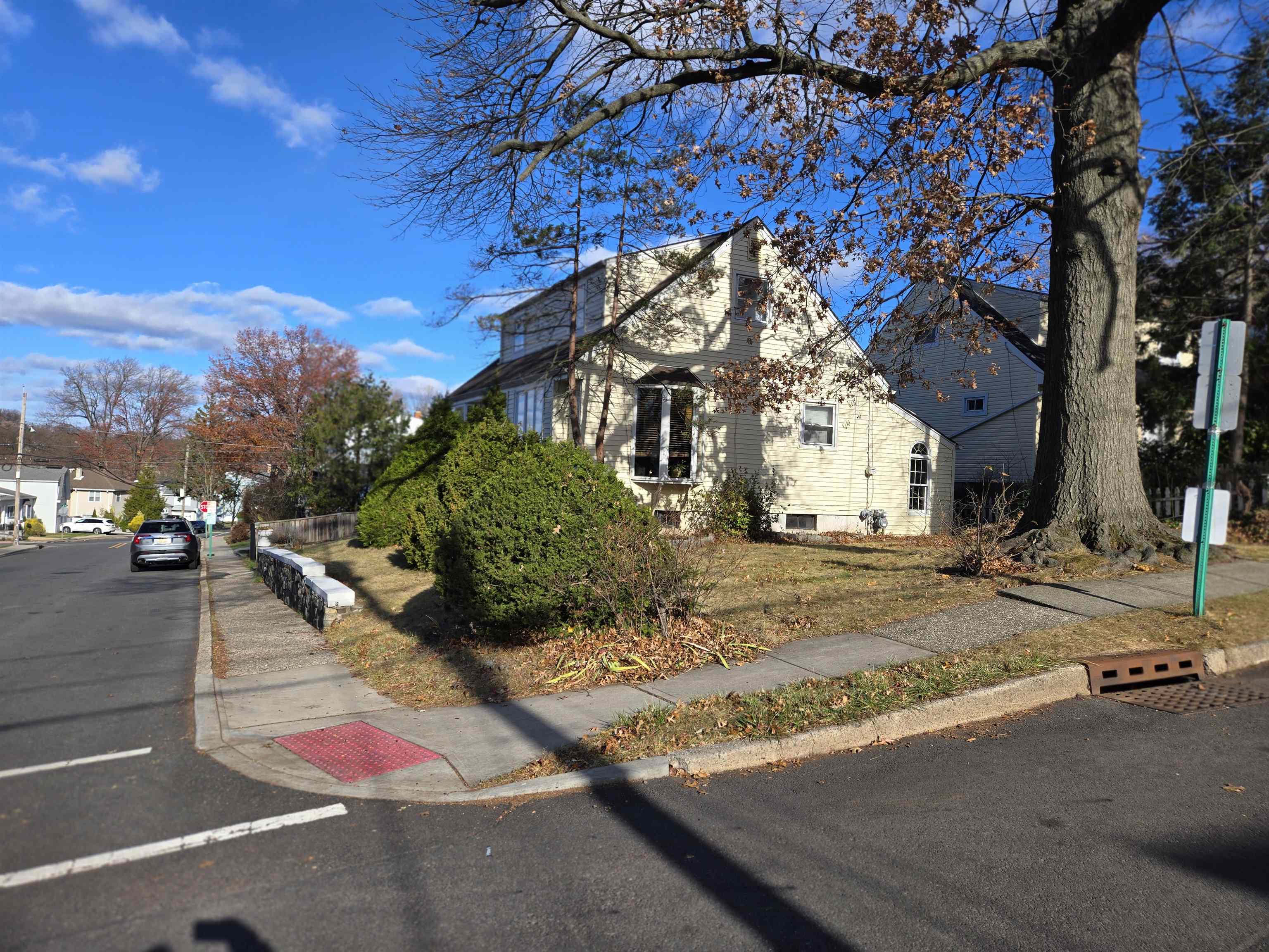 308 Chestnut St, Fairview, New Jersey image 3