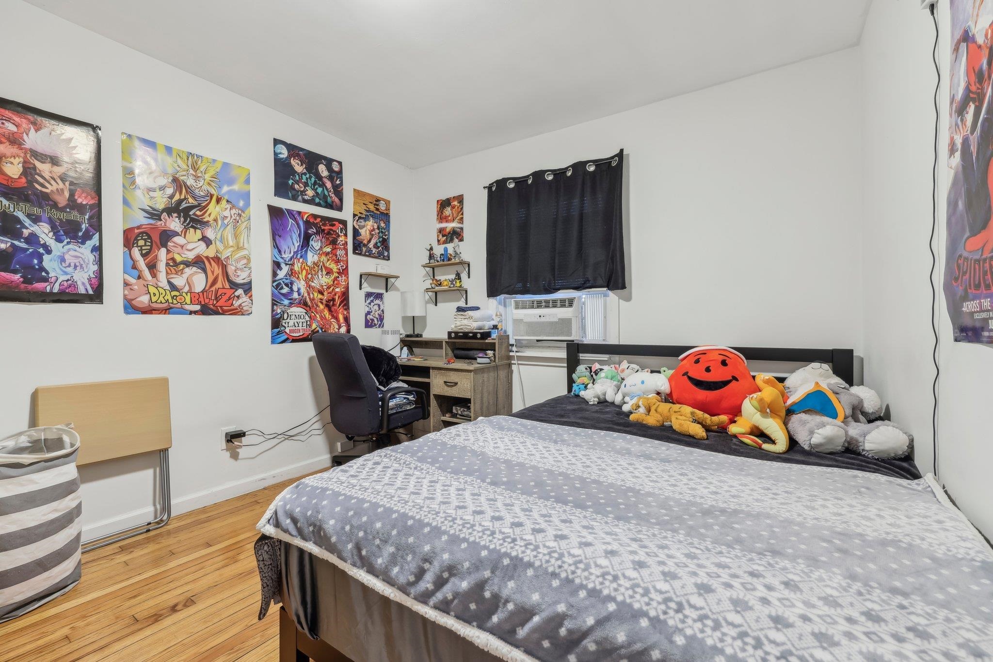 591 Garfield Ave, Jersey City, New Jersey image 11