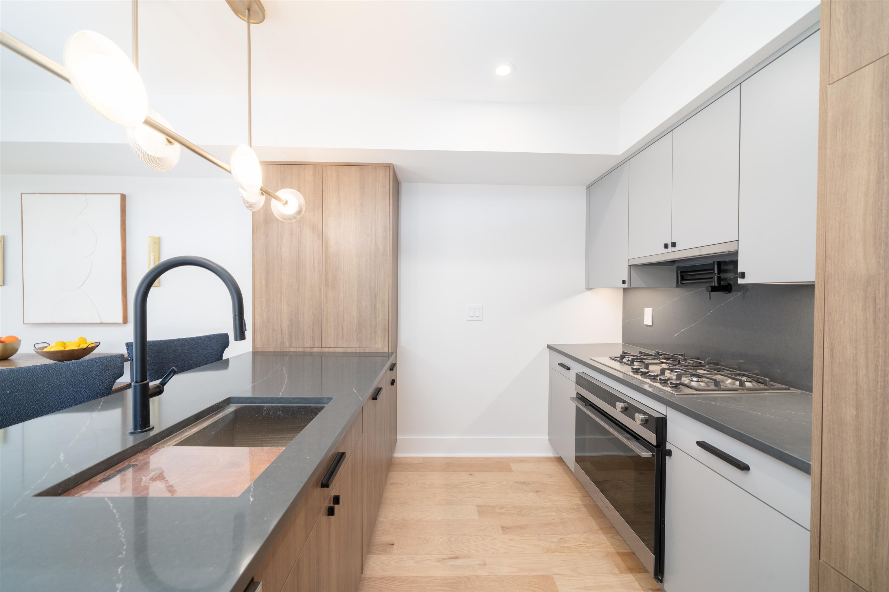 310 3rd St #4, Jersey City, New Jersey image 4