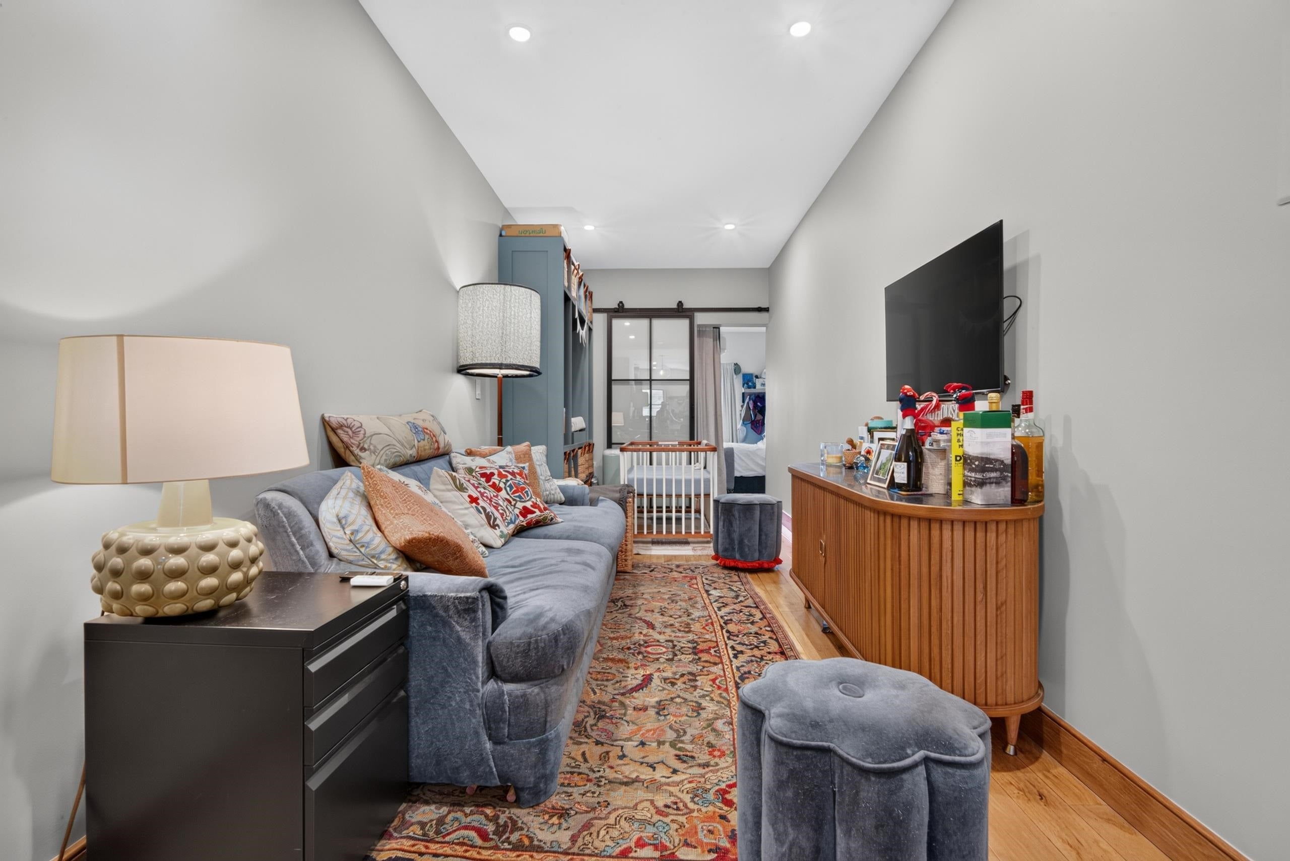 227 MONROE ST 2R