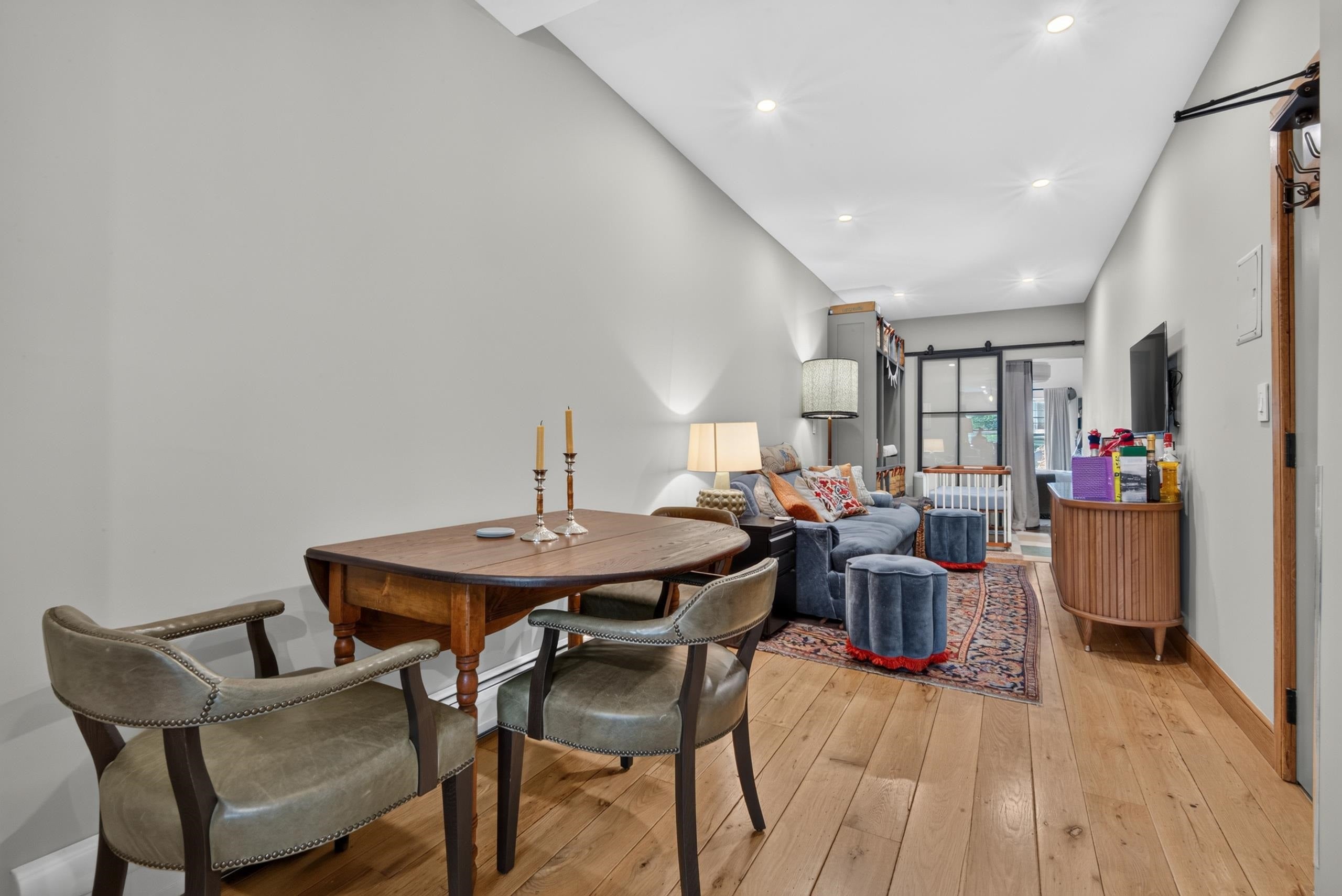 227 MONROE ST 2R