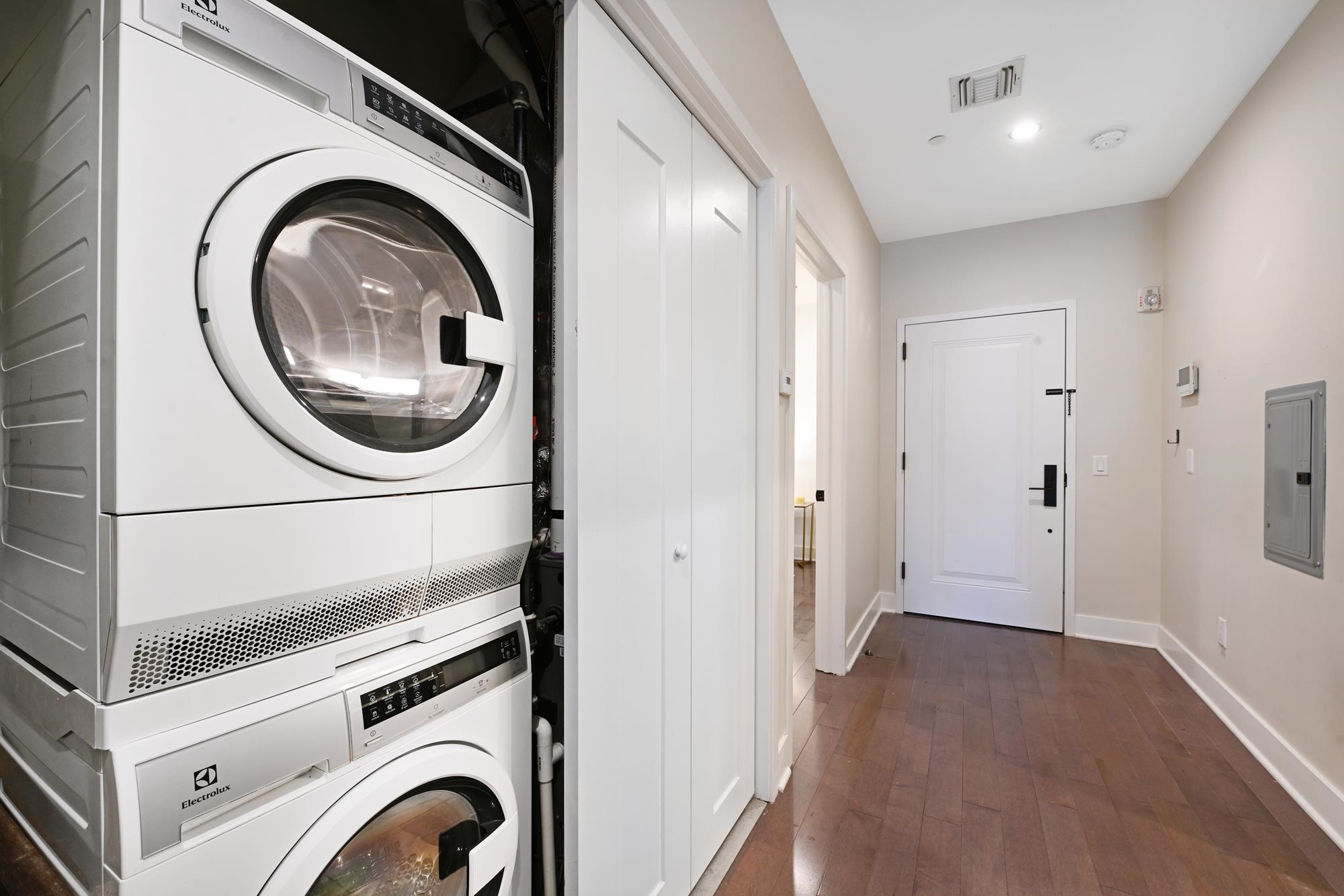 227 4th St #301, Jersey City, New Jersey image 20