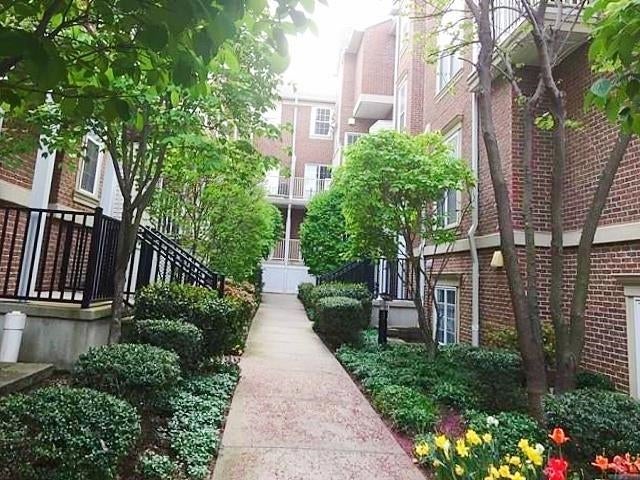 200 DEY ST 258