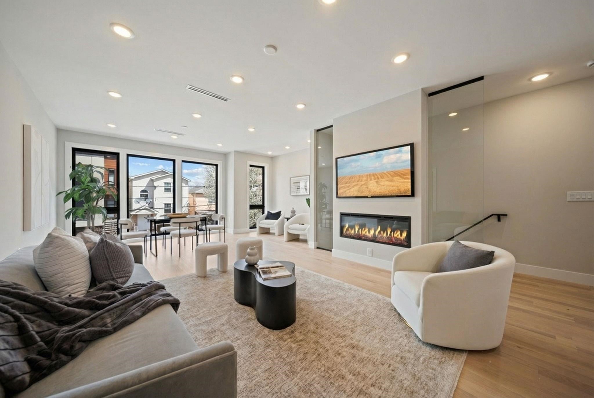 115 CHARLES ST 2