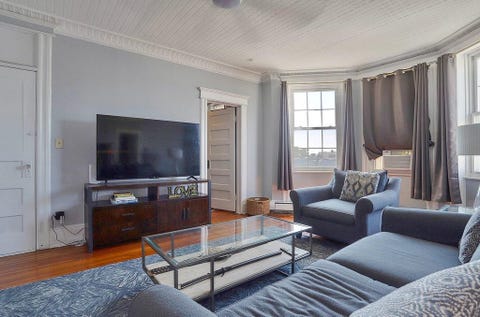 Homes For Rent - 192 Griffith St #3<br/> Jersey City, NJ 07307