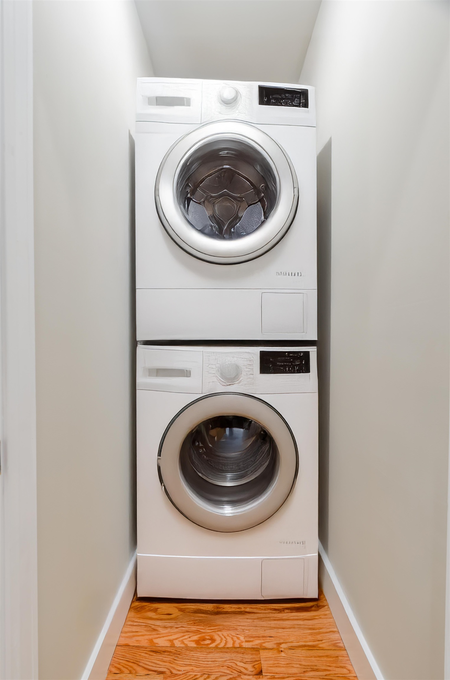 275 Pearsall Ave #1, Jersey City, New Jersey image 6