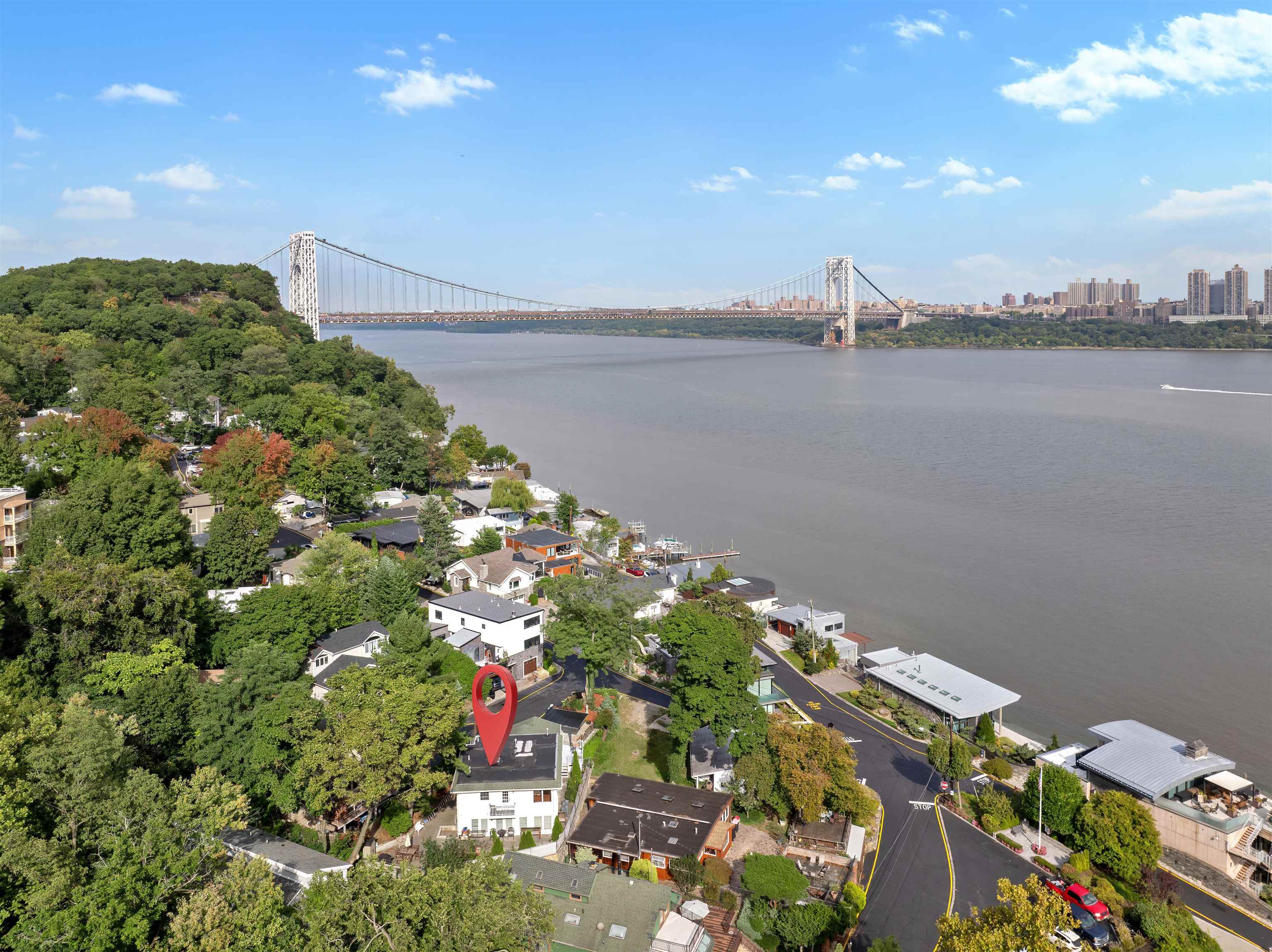 4 Colony Rd, Edgewater, New Jersey image 3