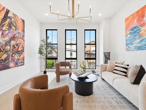 Condo For Sale - 15 Manhattan Ave #2<br/> Jersey City, NJ 07307