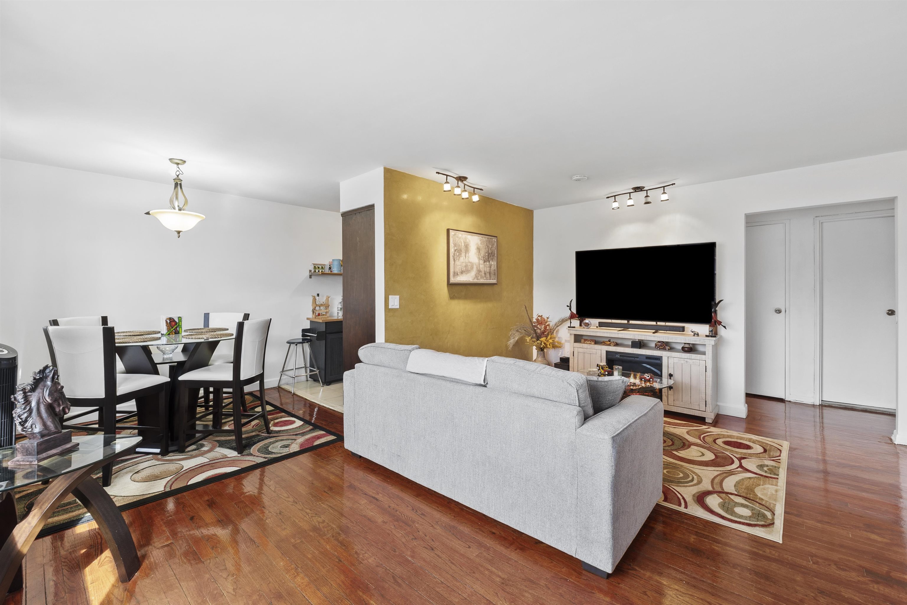 7012 Cottage Ave #203, North Bergen, New Jersey image 10