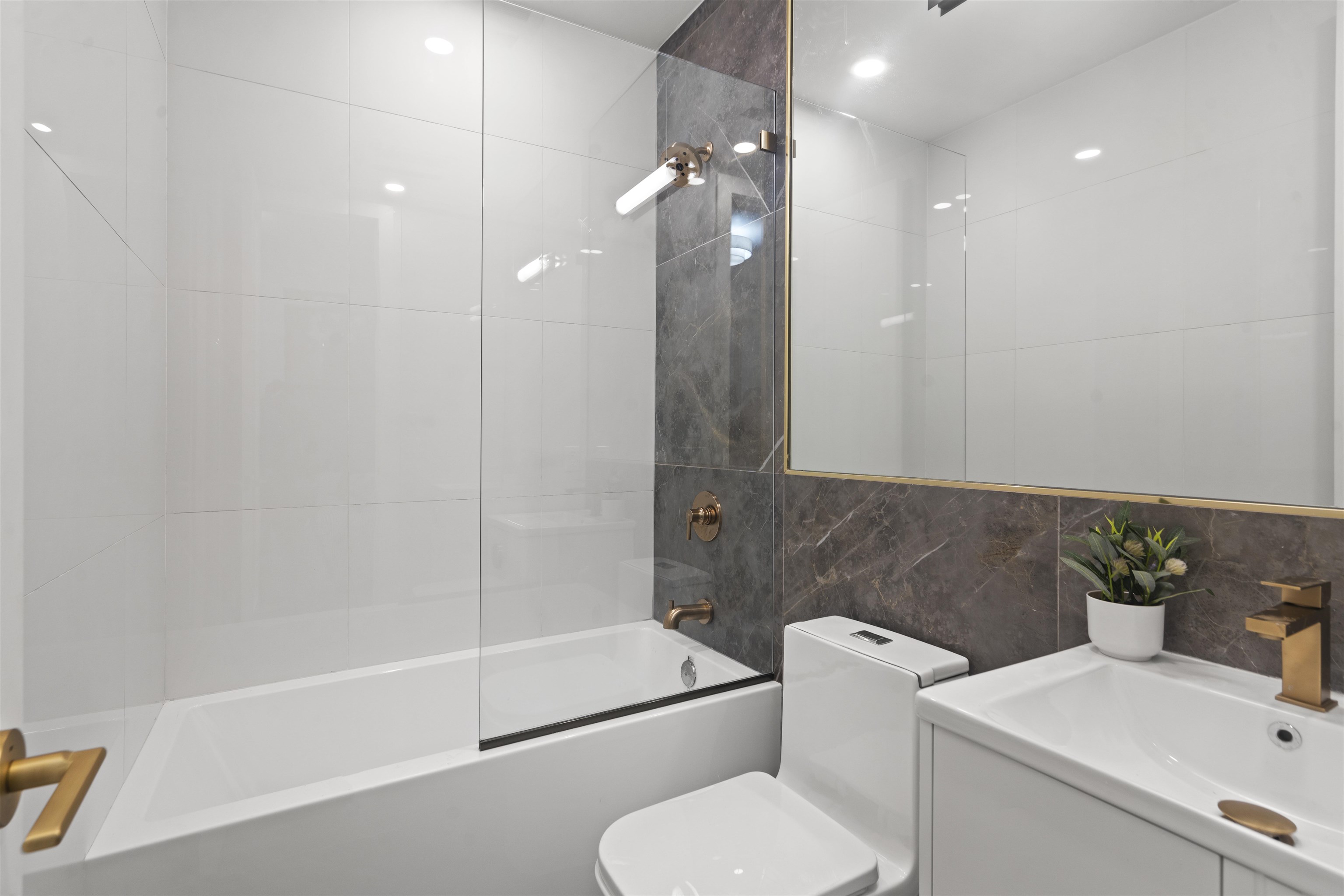 50 Grace St #2R, Jersey City, New Jersey image 17