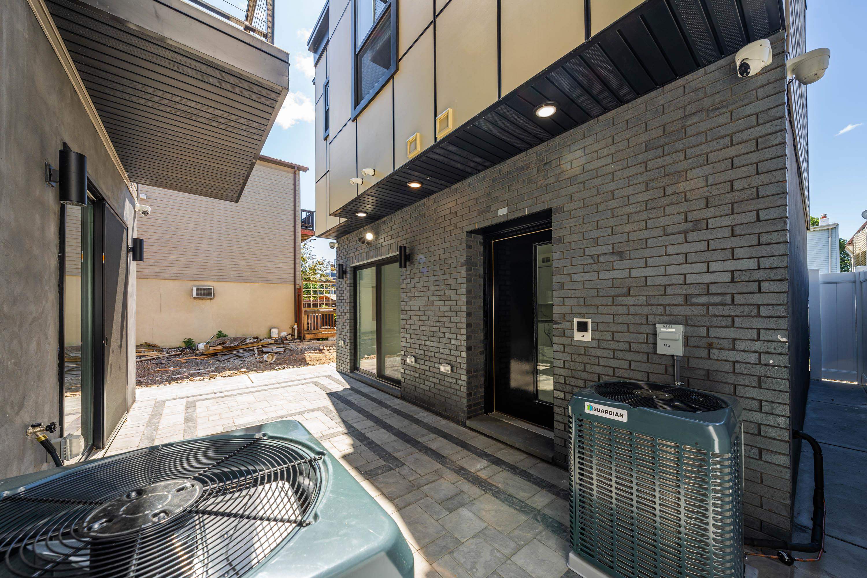 103 Poplar St #REAR HOUSE, Jersey City, New Jersey image 1