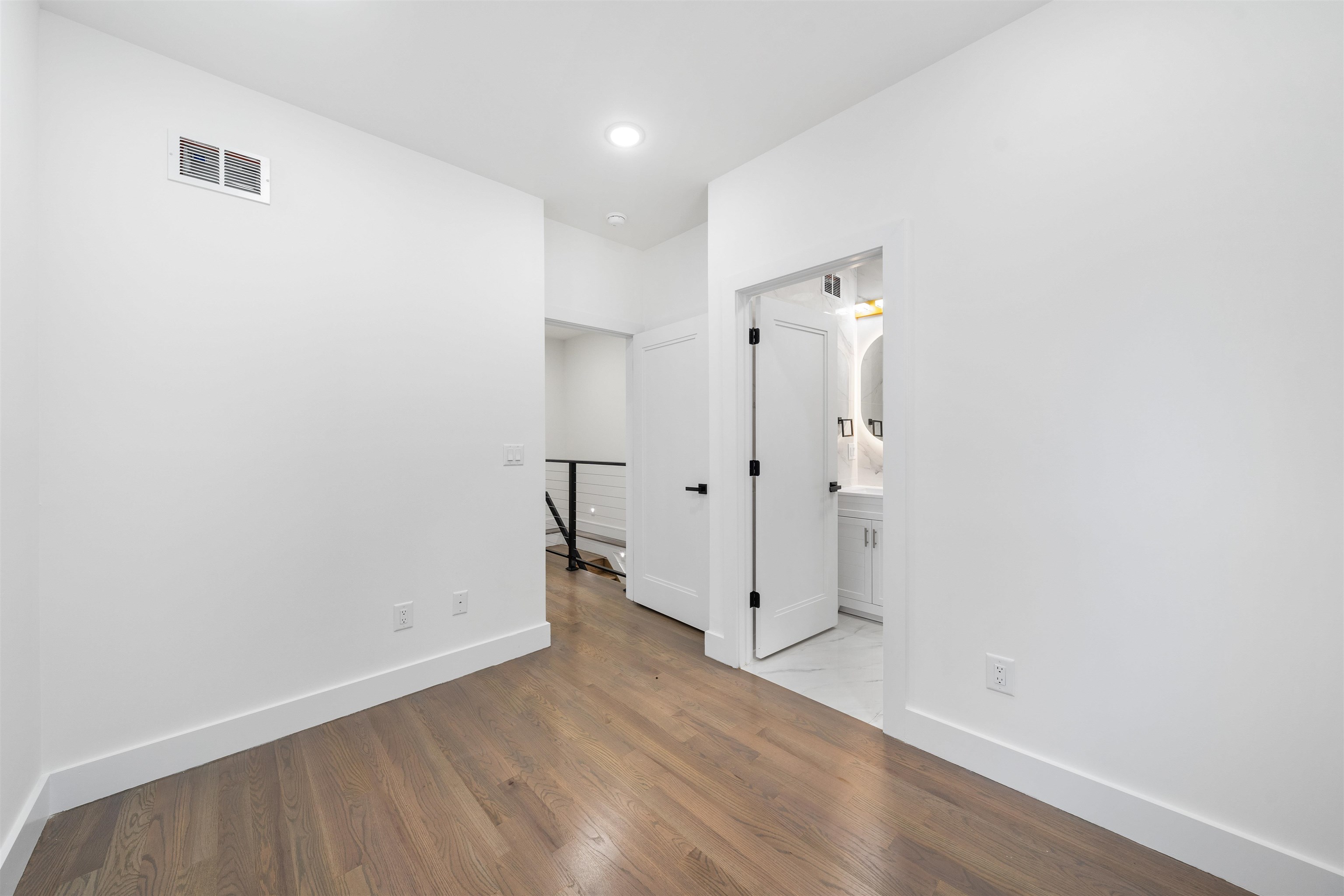 103 Poplar St #REAR HOUSE, Jersey City, New Jersey image 7